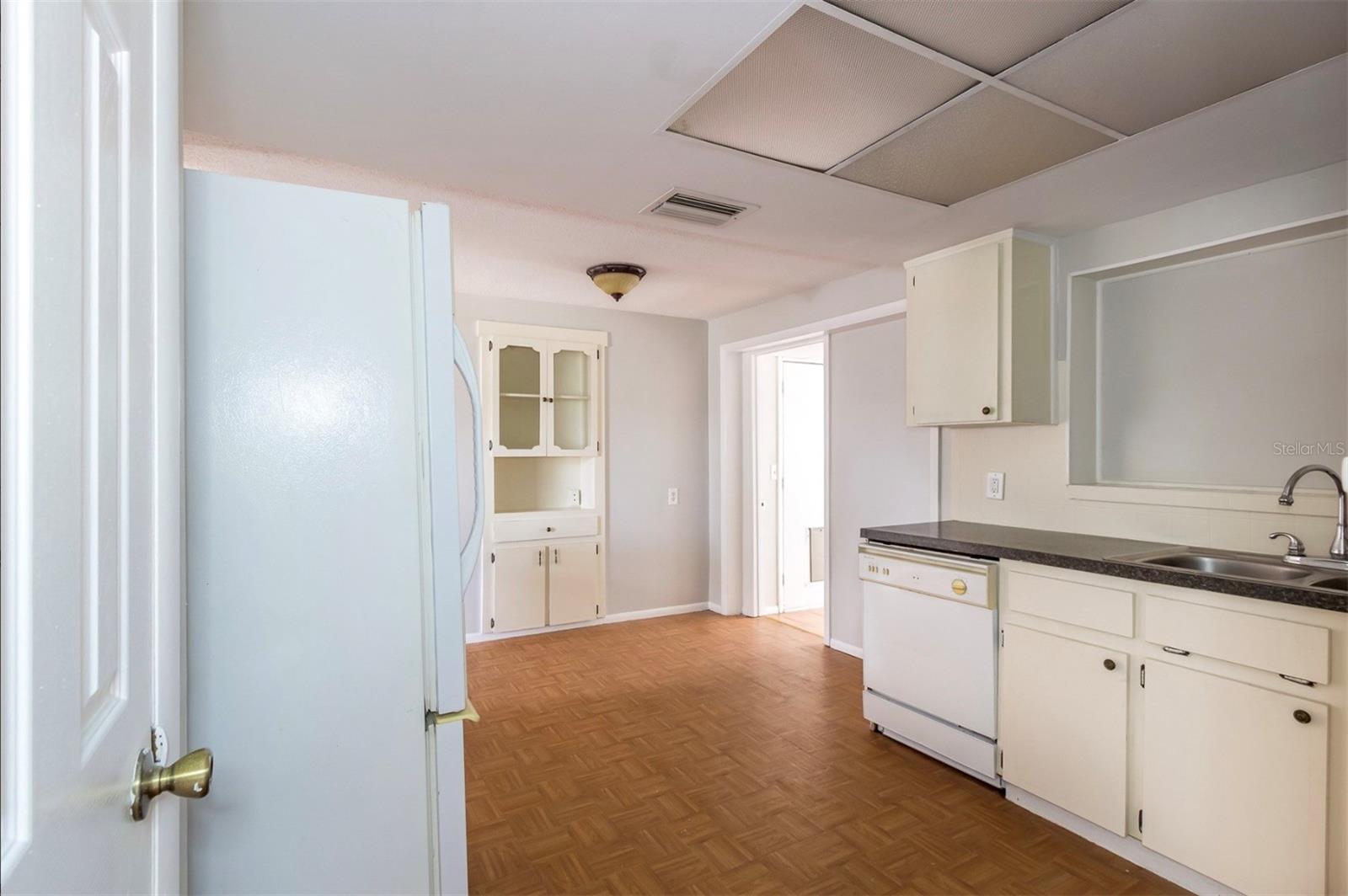 Image 7 of 24 For 7735 Rottingham Road