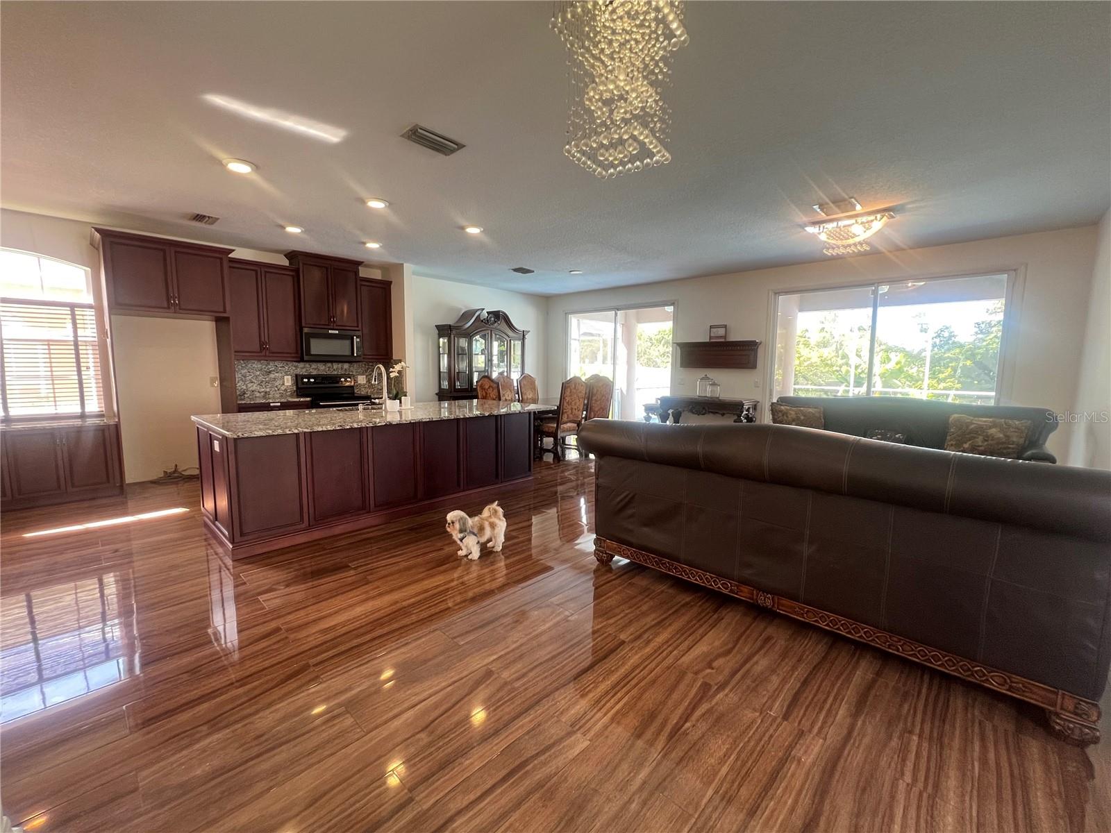 Image 4 of 18 For 6222 Laurel Creek Trail