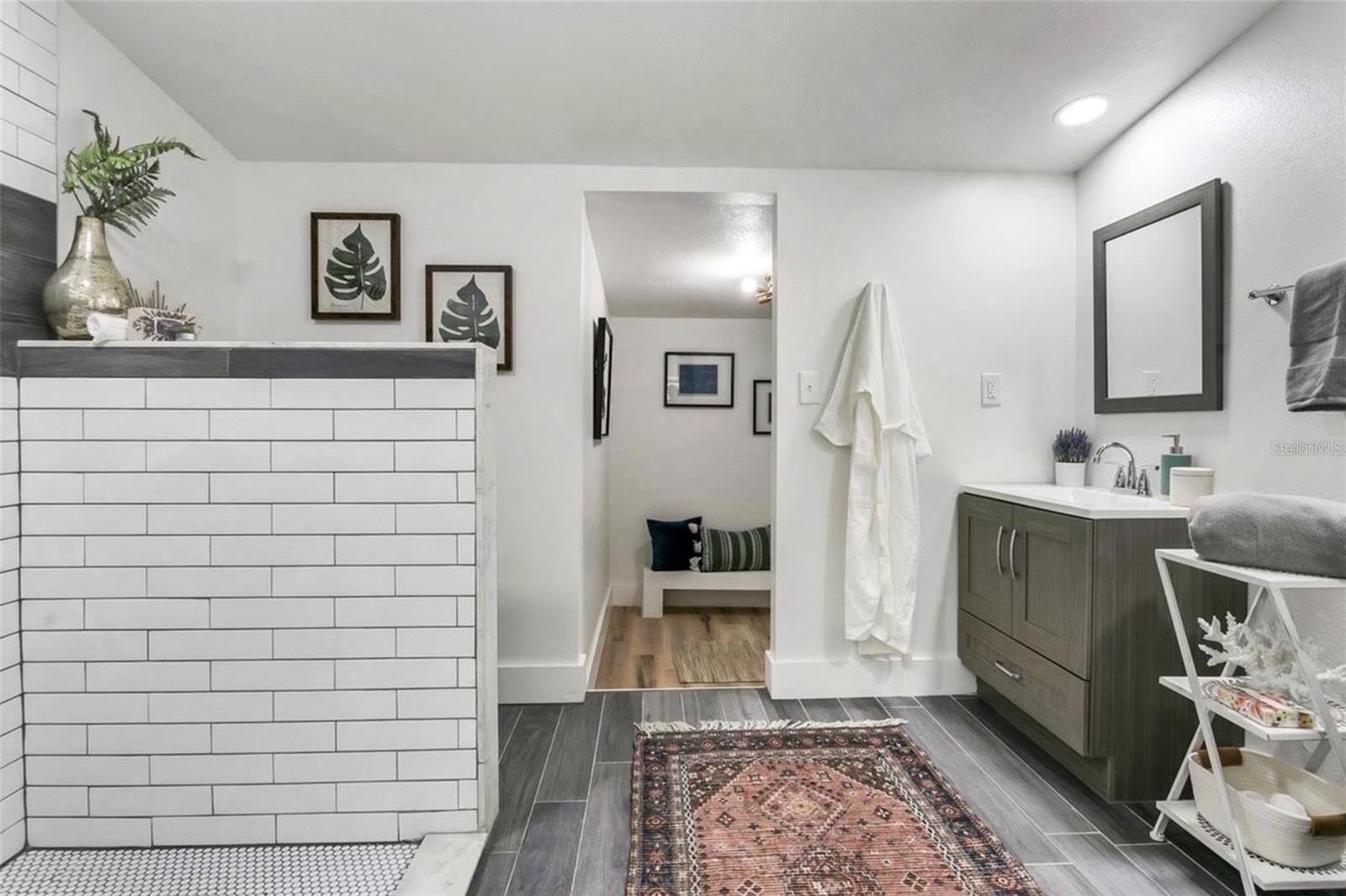 Image 12 of 21 For 301 Fremont Avenue