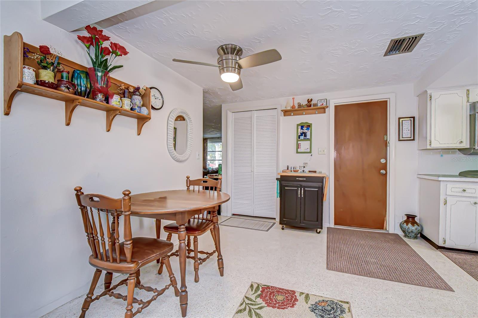 Image 10 of 21 For 2128 Shannon Drive