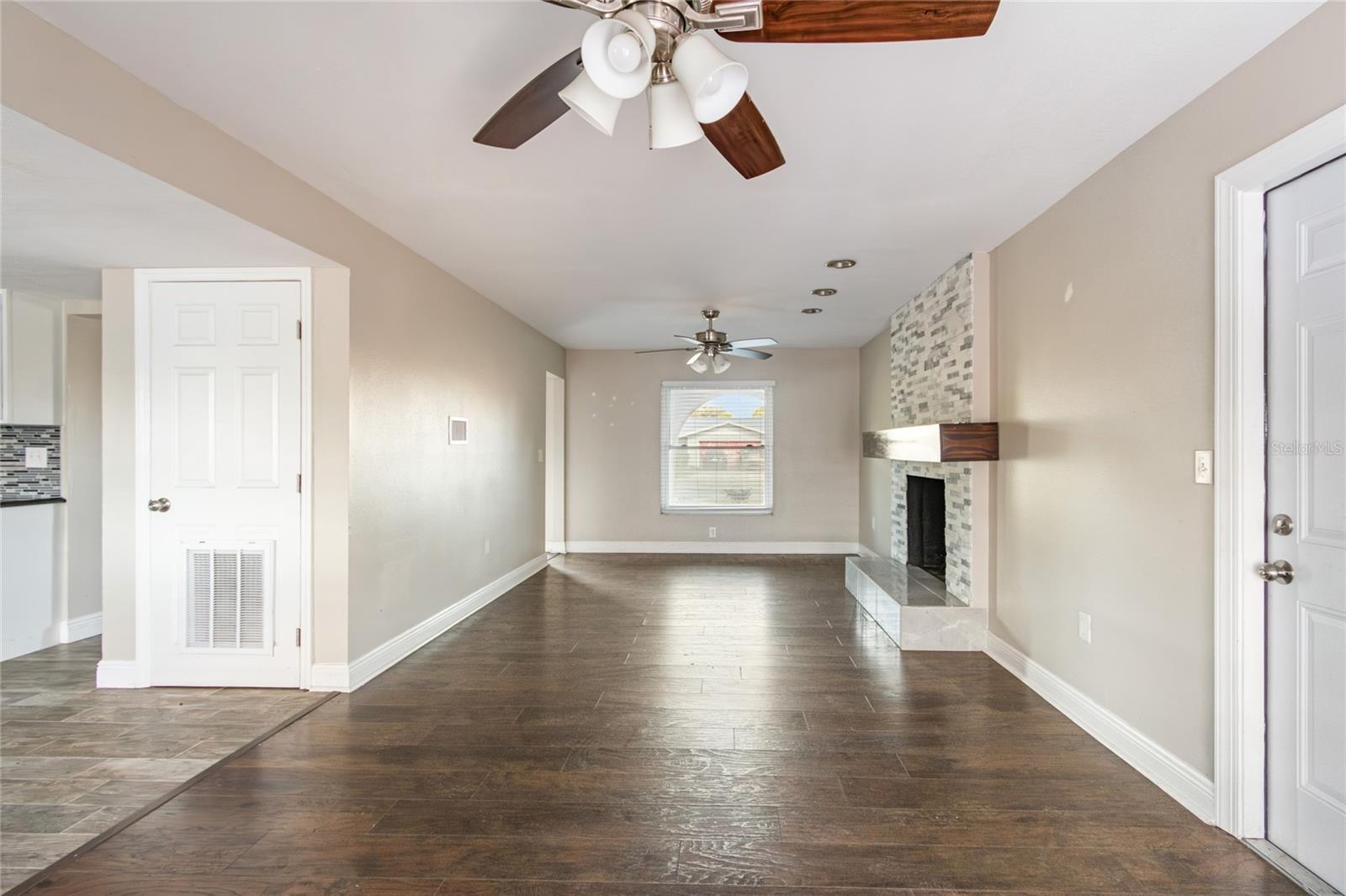 Image 16 of 100 For 7703 17th Avenue Nw