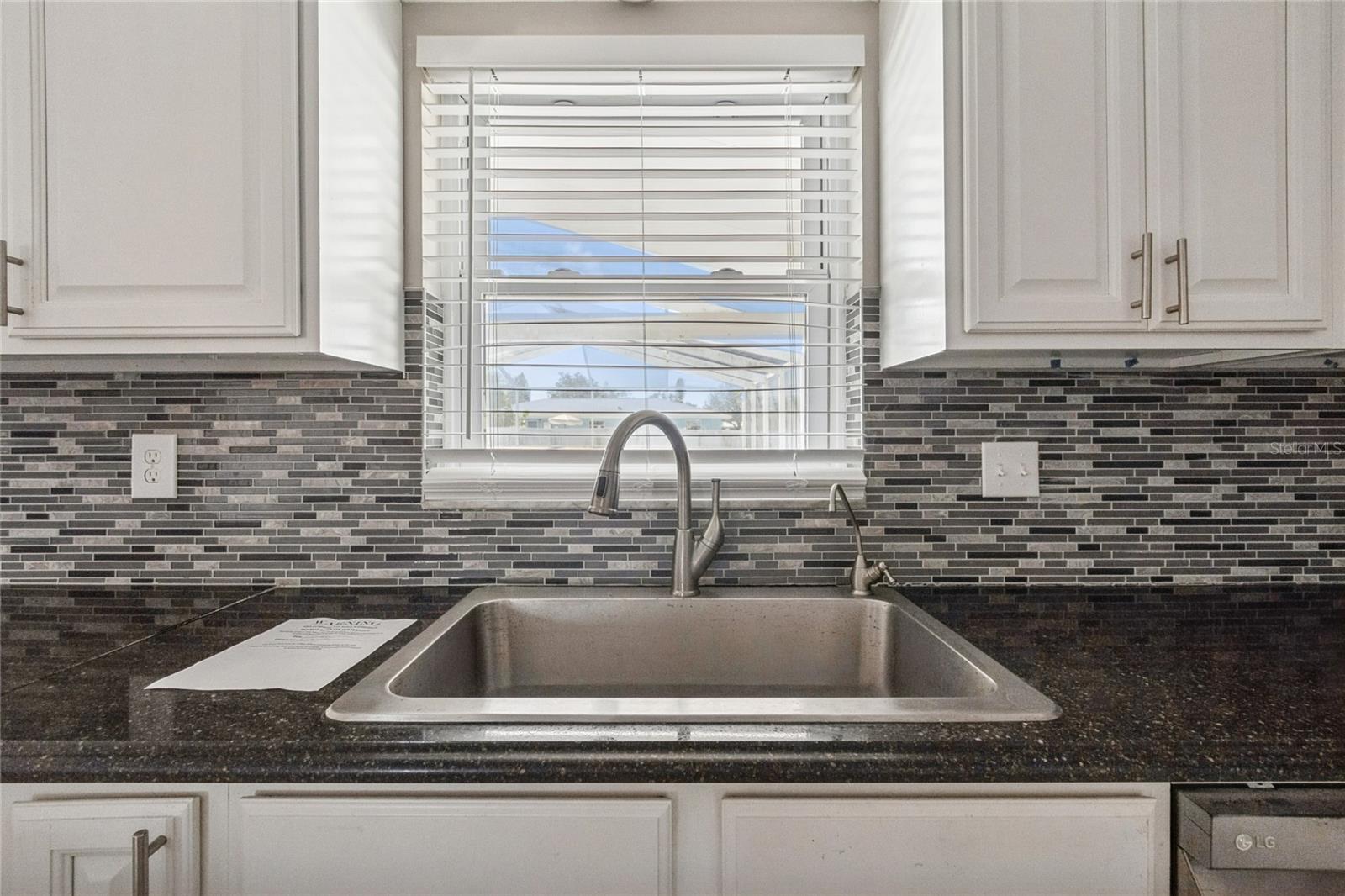 Image 29 of 100 For 7703 17th Avenue Nw