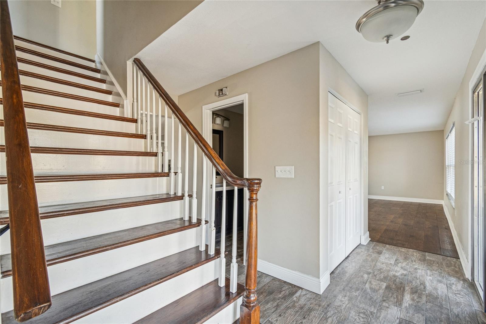 Image 36 of 100 For 7703 17th Avenue Nw