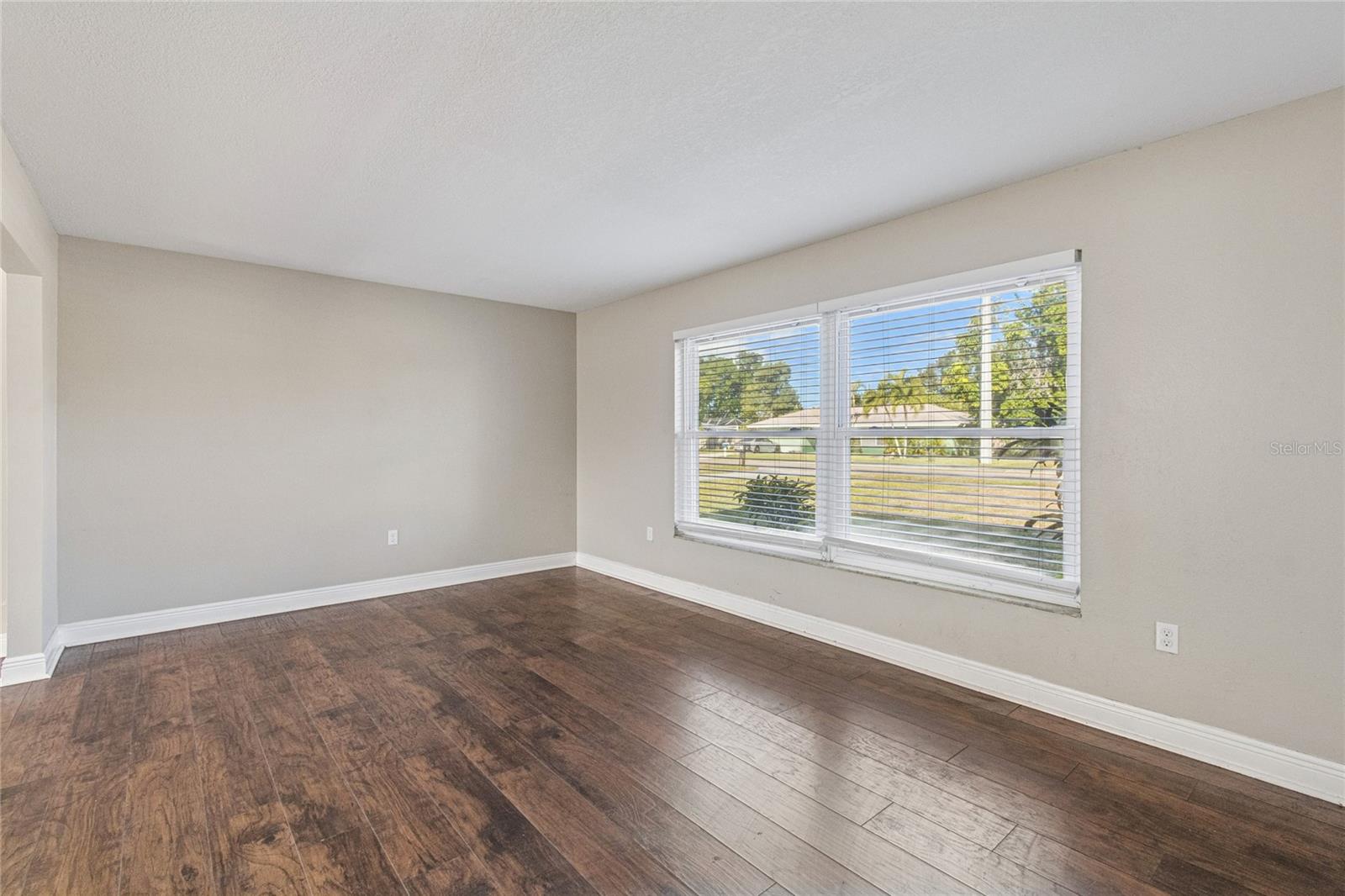 Image 39 of 100 For 7703 17th Avenue Nw