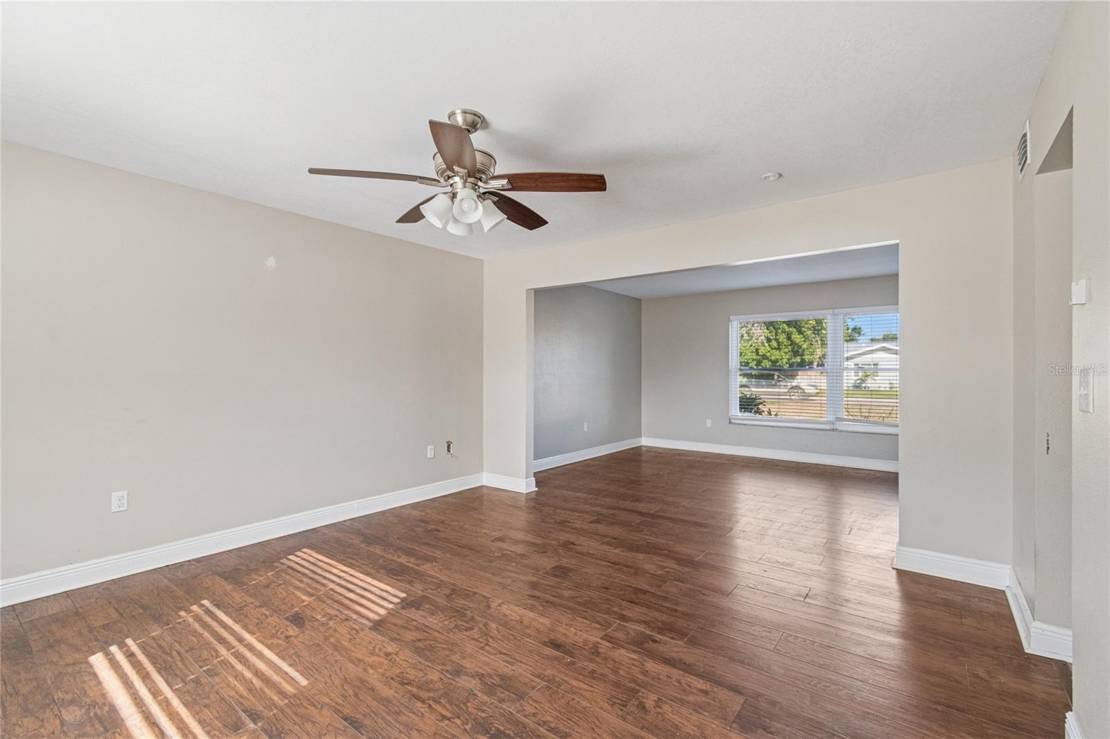 Image 44 of 100 For 7703 17th Avenue Nw