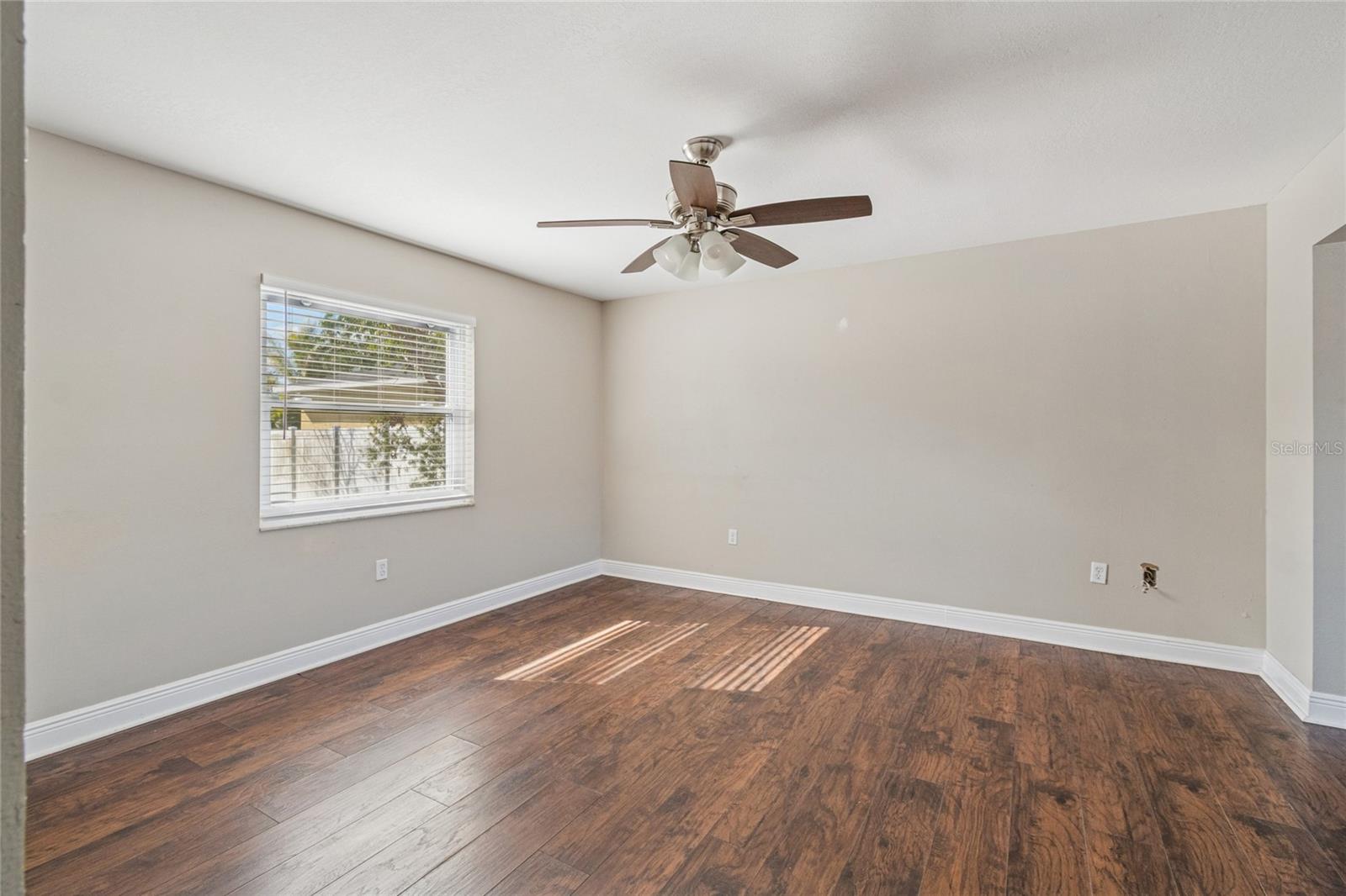 Image 46 of 100 For 7703 17th Avenue Nw