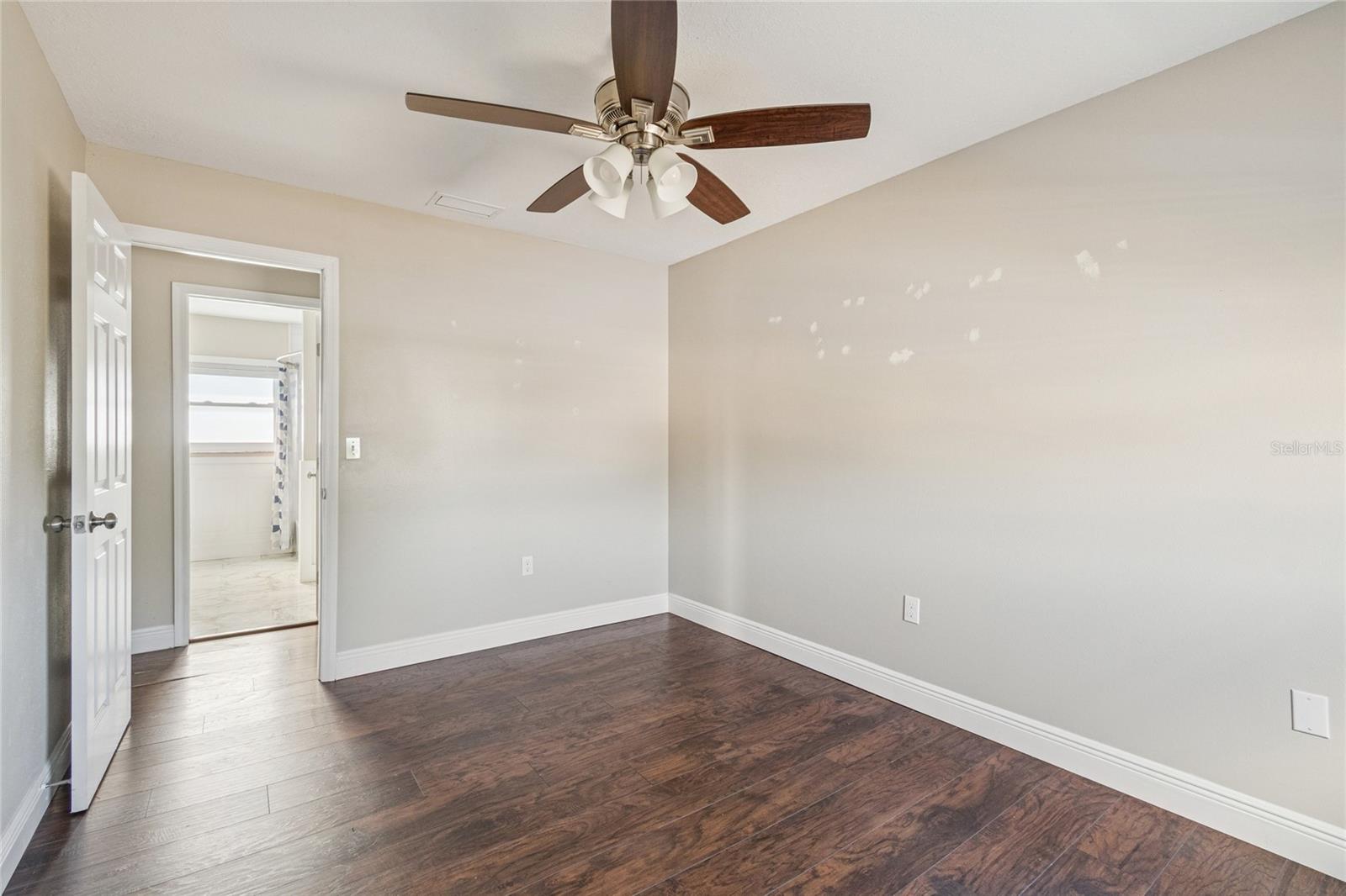 Image 57 of 100 For 7703 17th Avenue Nw