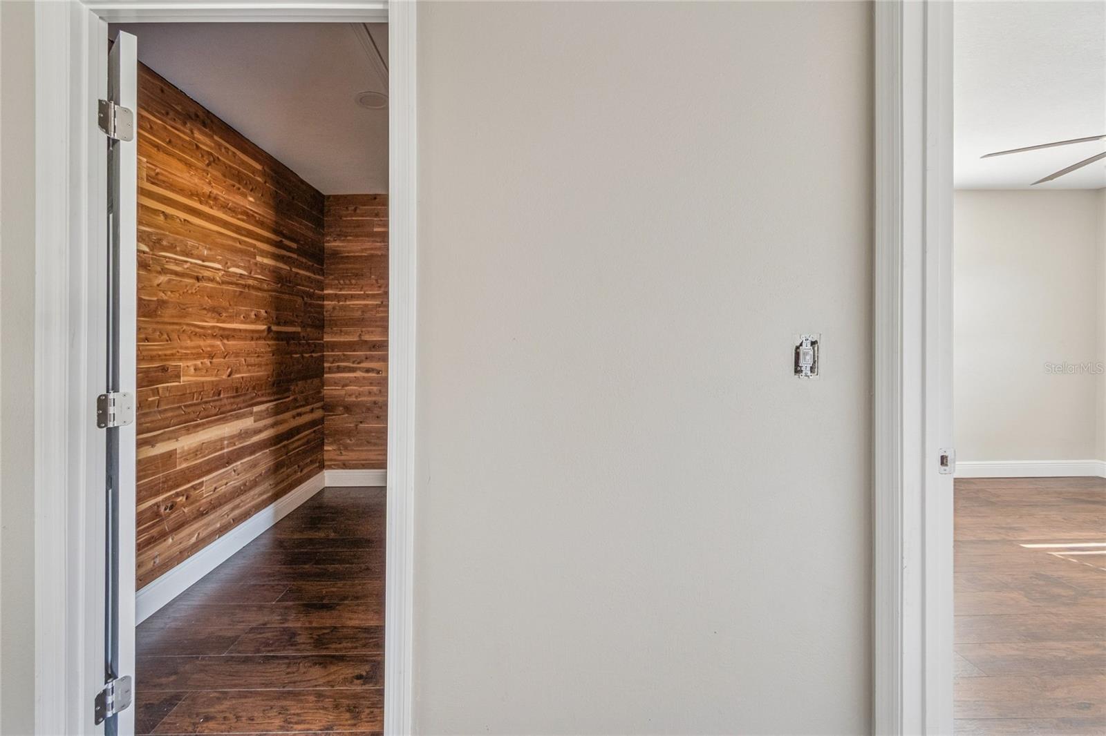 Image 69 of 100 For 7703 17th Avenue Nw