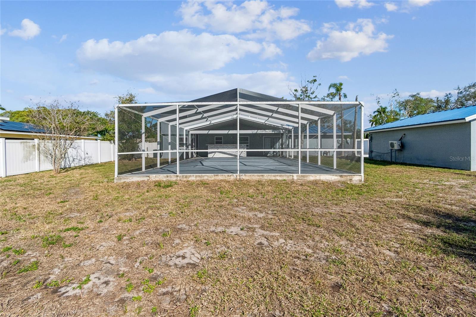 Image 89 of 100 For 7703 17th Avenue Nw