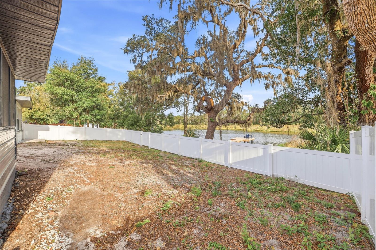 Image 35 of 45 For 1005 Cedar Lake Drive