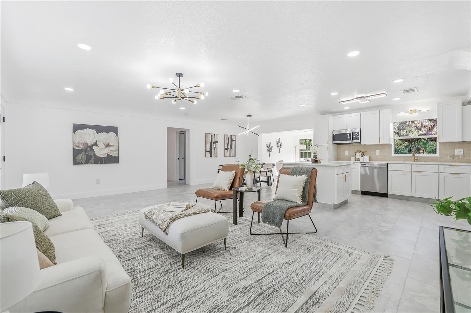 Image 6 of 45 For 1005 Cedar Lake Drive