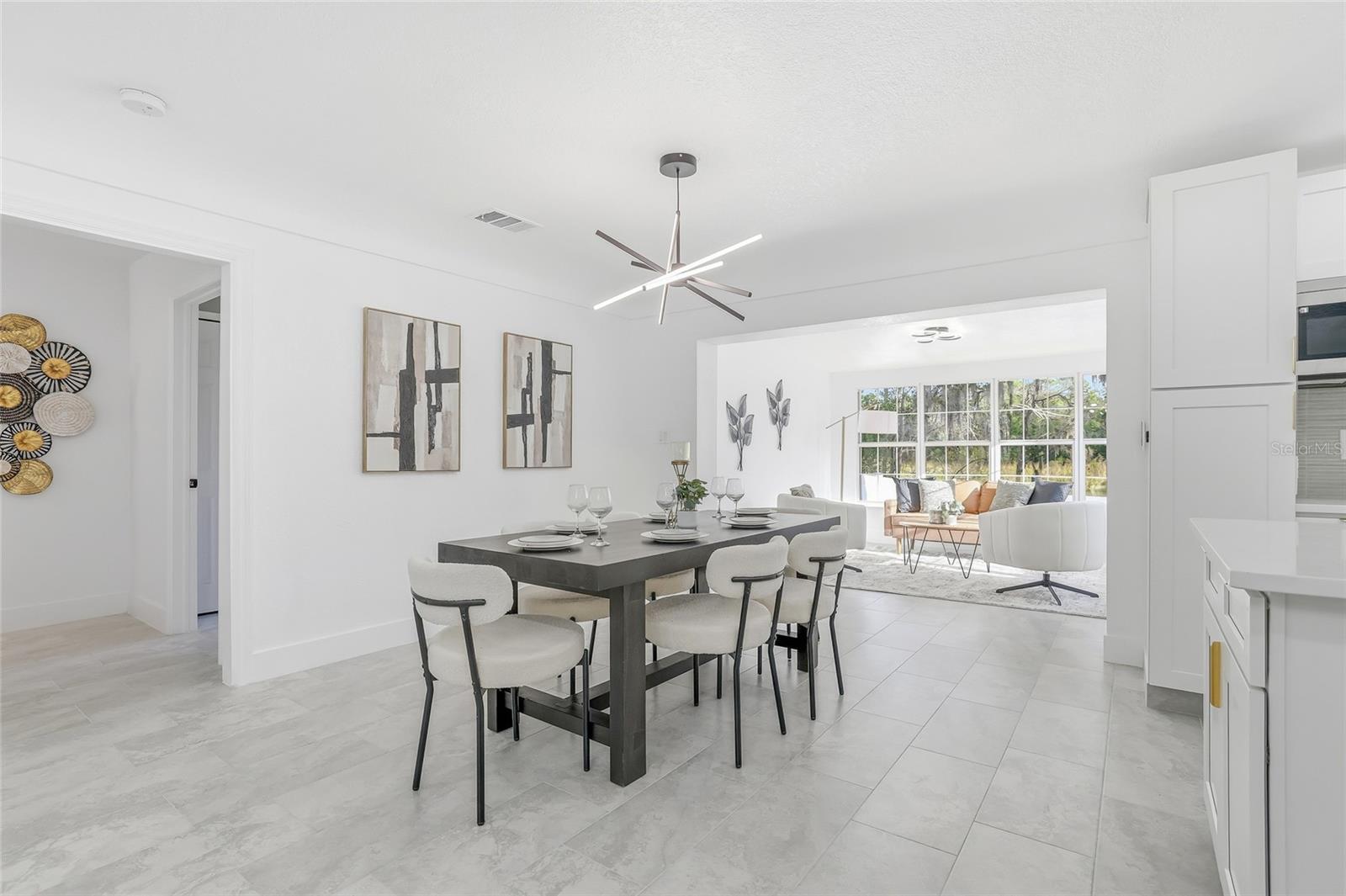 Image 7 of 45 For 1005 Cedar Lake Drive