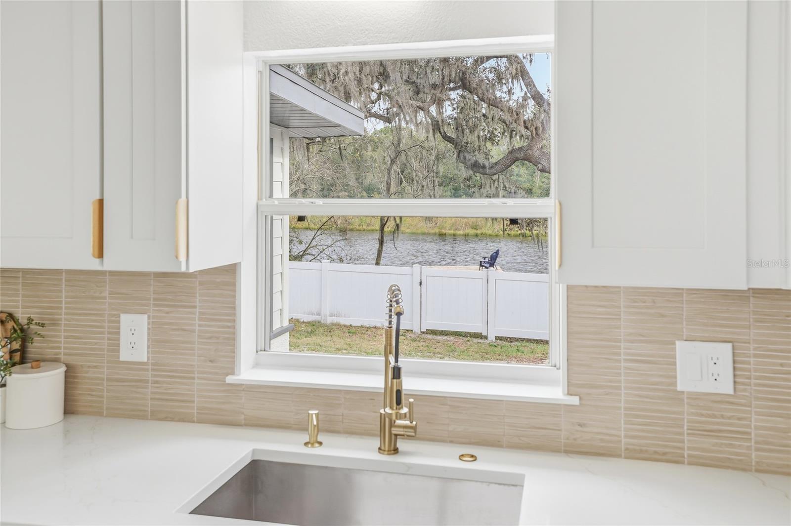 Image 9 of 45 For 1005 Cedar Lake Drive