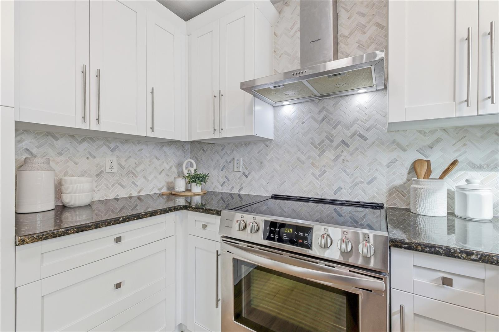 Image 11 of 38 For 3307 Ballast Point Boulevard