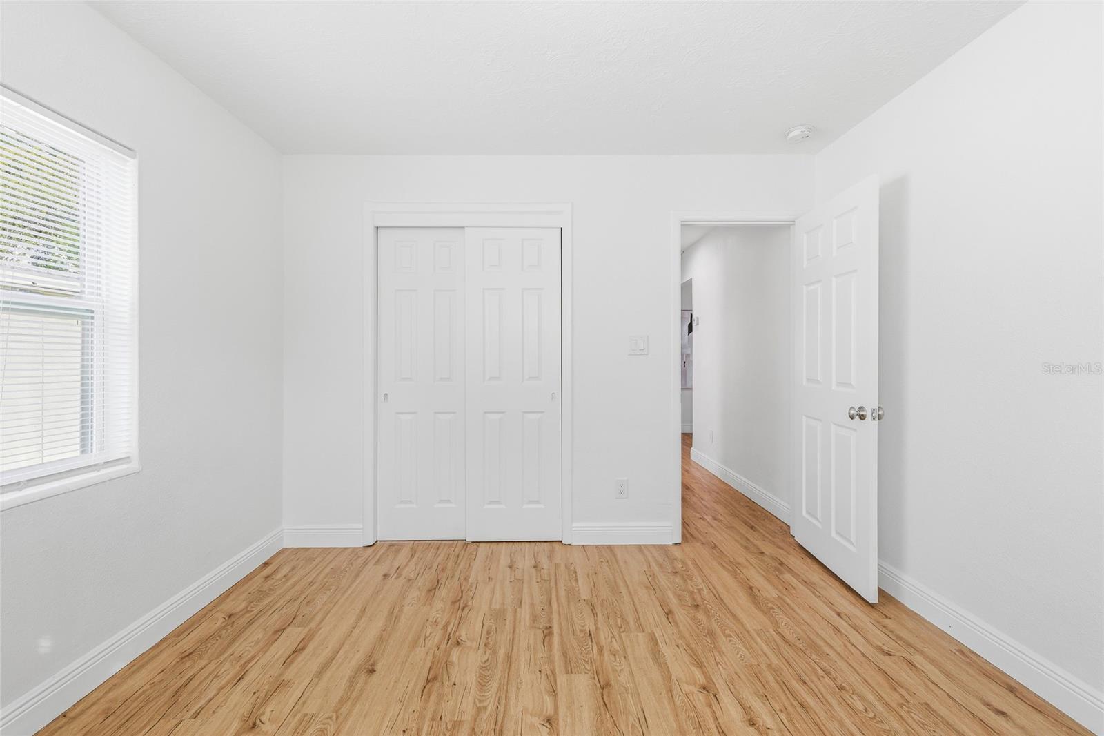 Image 16 of 38 For 3307 Ballast Point Boulevard