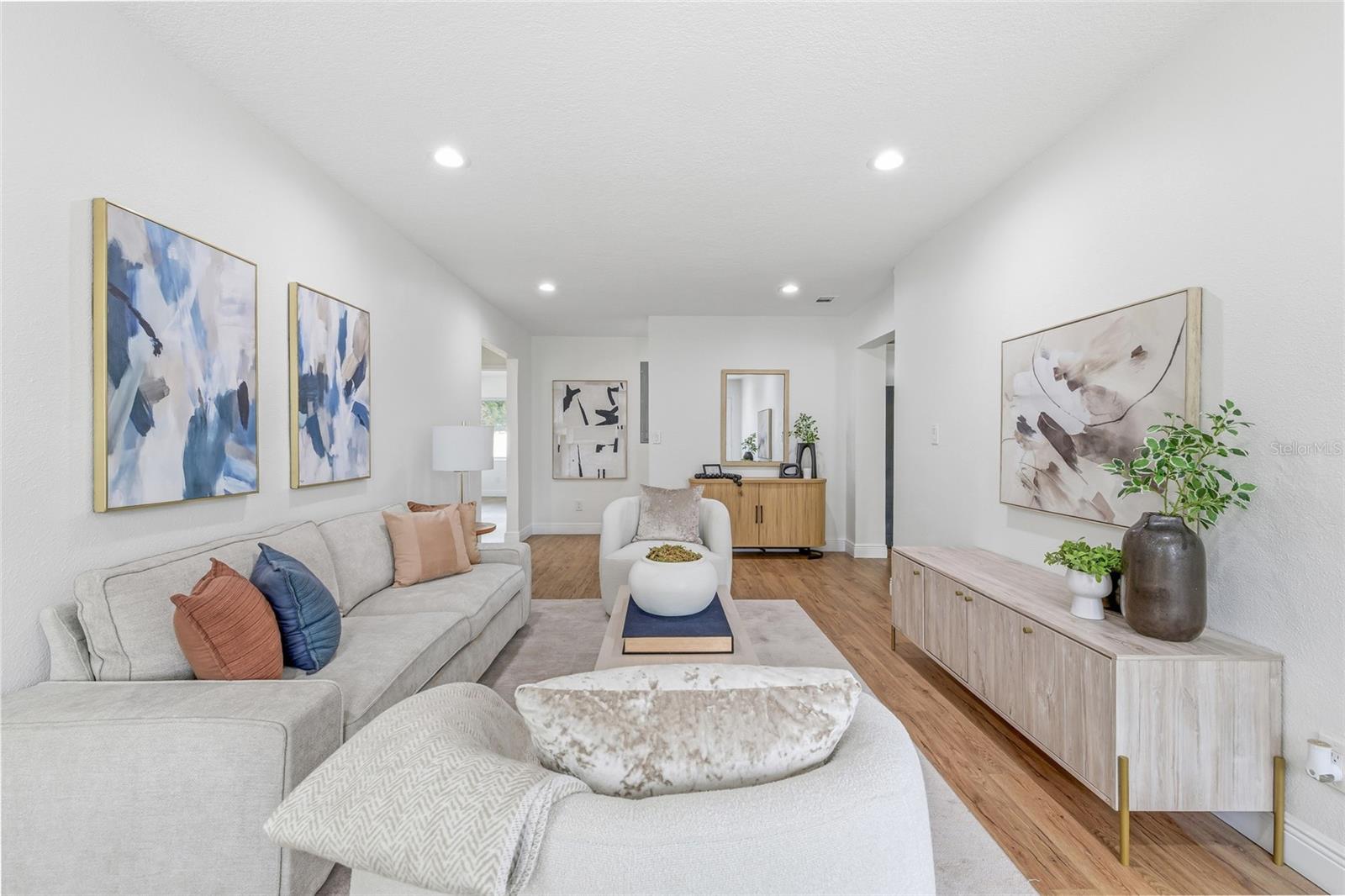 Image 2 of 38 For 3307 Ballast Point Boulevard