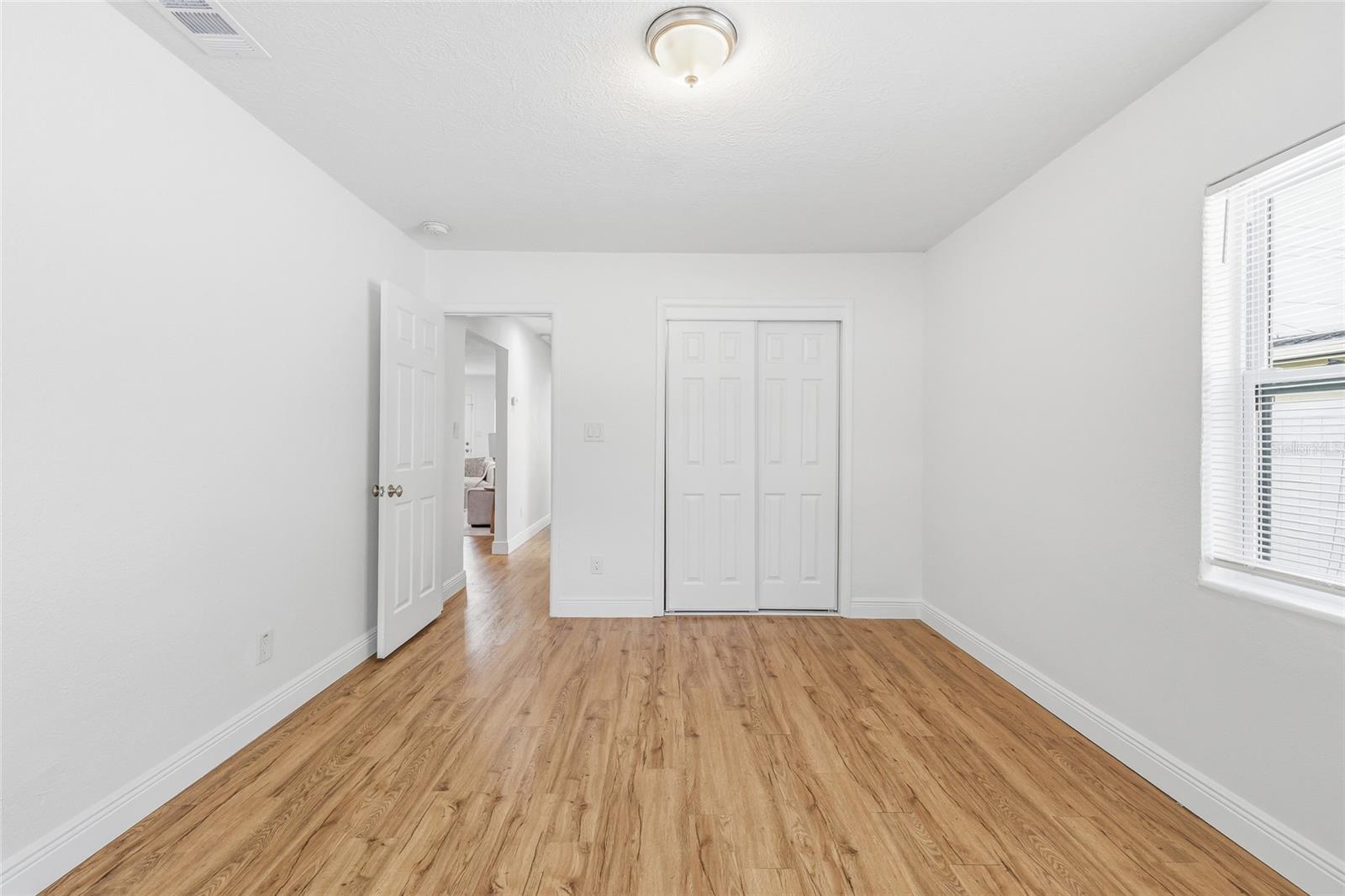 Image 20 of 38 For 3307 Ballast Point Boulevard