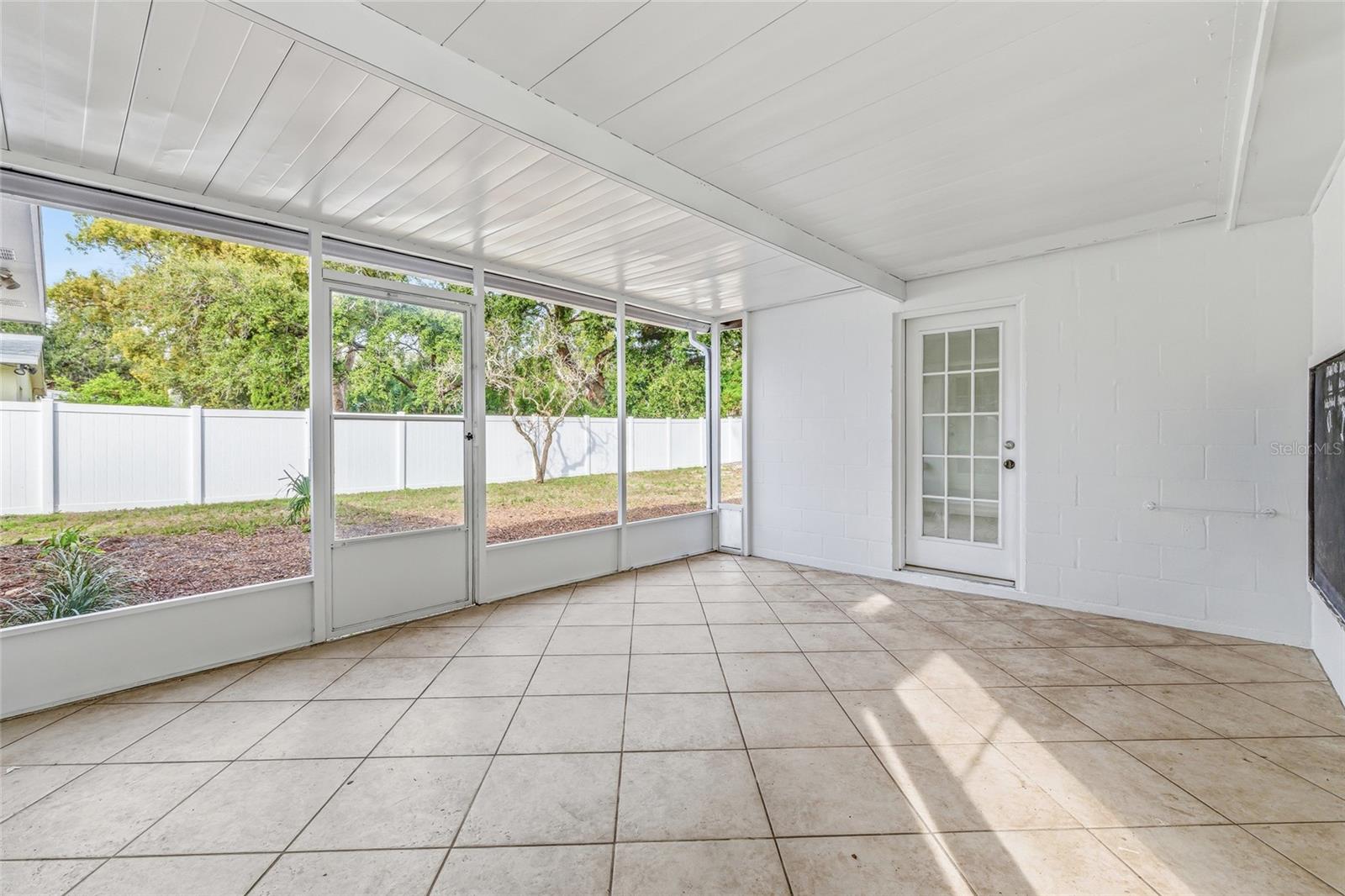 Image 26 of 38 For 3307 Ballast Point Boulevard