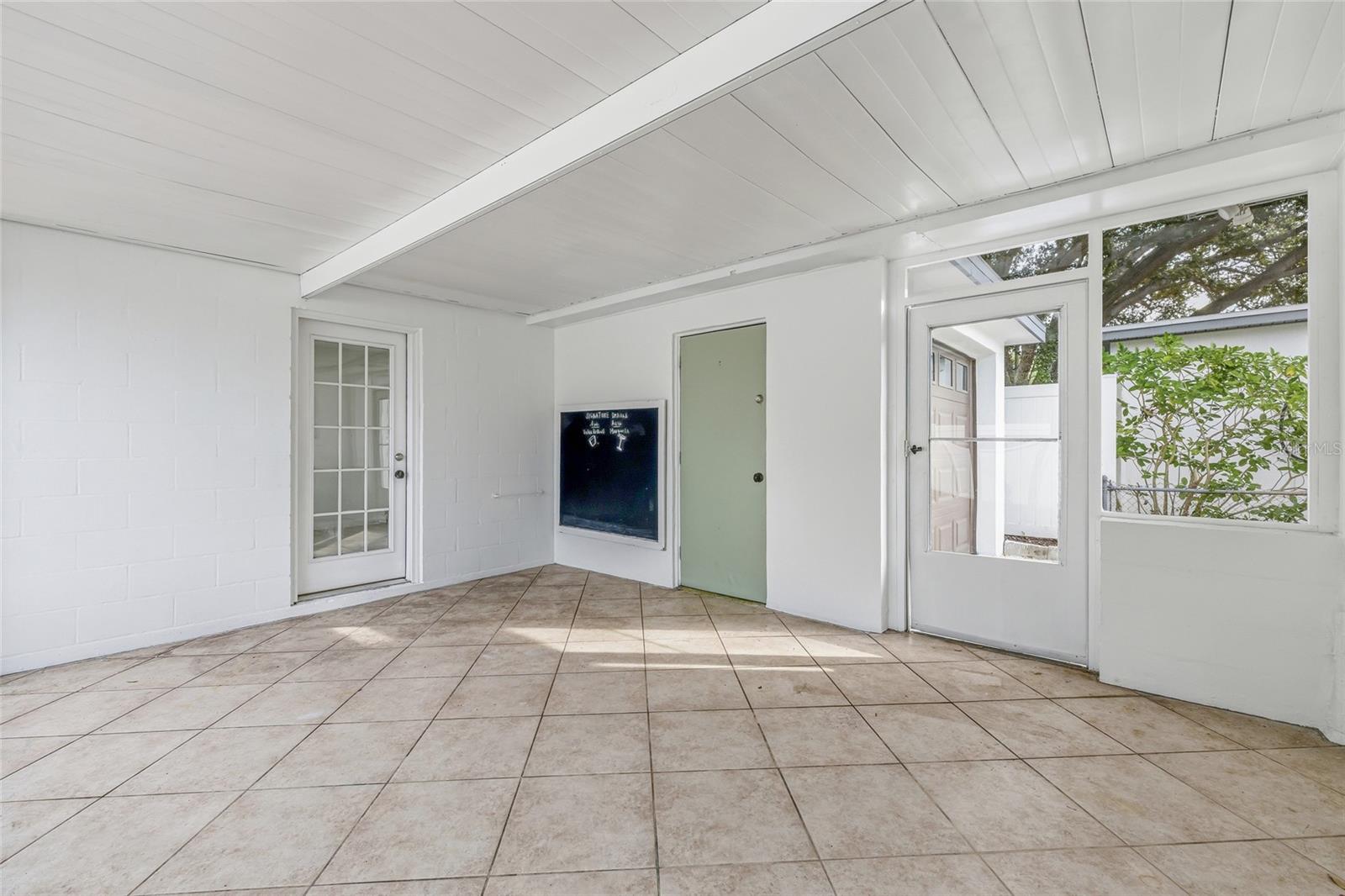 Image 27 of 38 For 3307 Ballast Point Boulevard