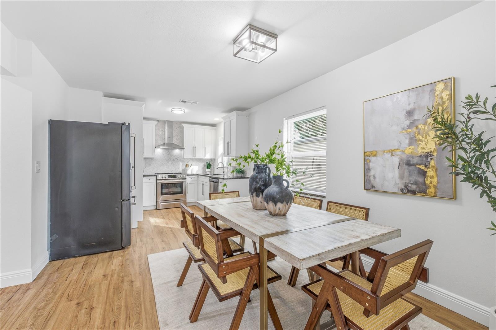 Image 8 of 38 For 3307 Ballast Point Boulevard