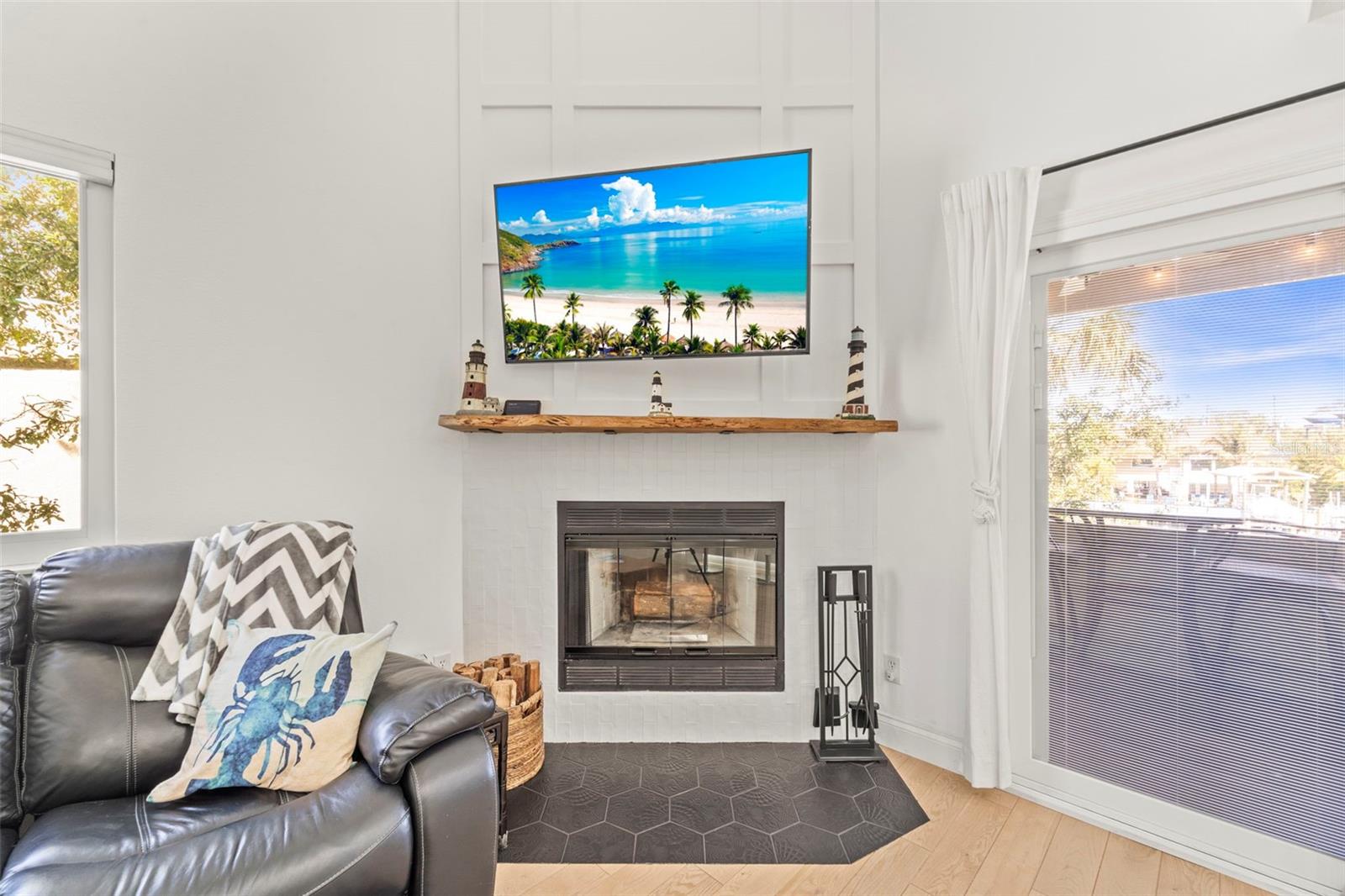 Image 10 of 87 For 2385 Hanover Drive