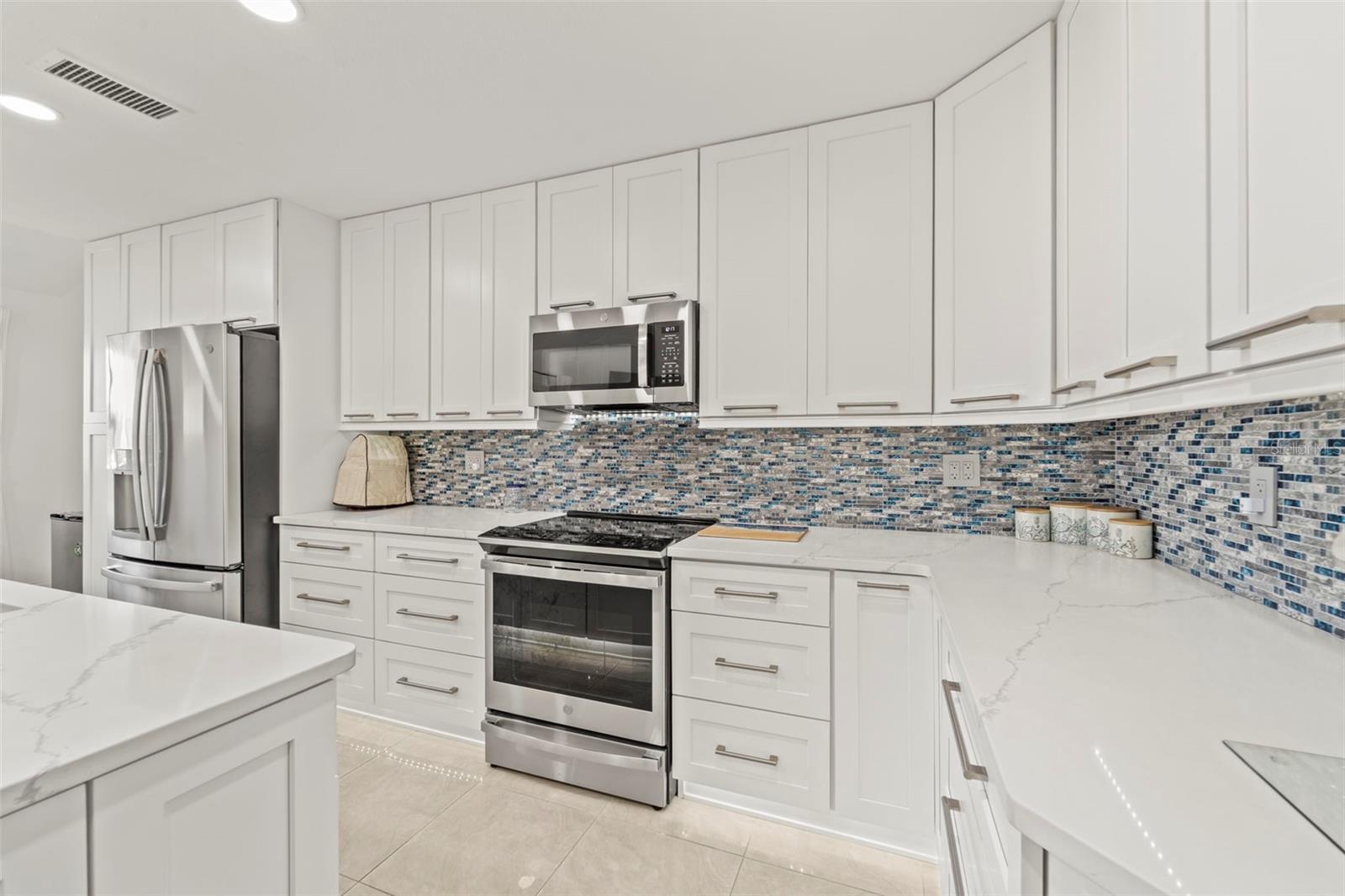 Image 15 of 87 For 2385 Hanover Drive