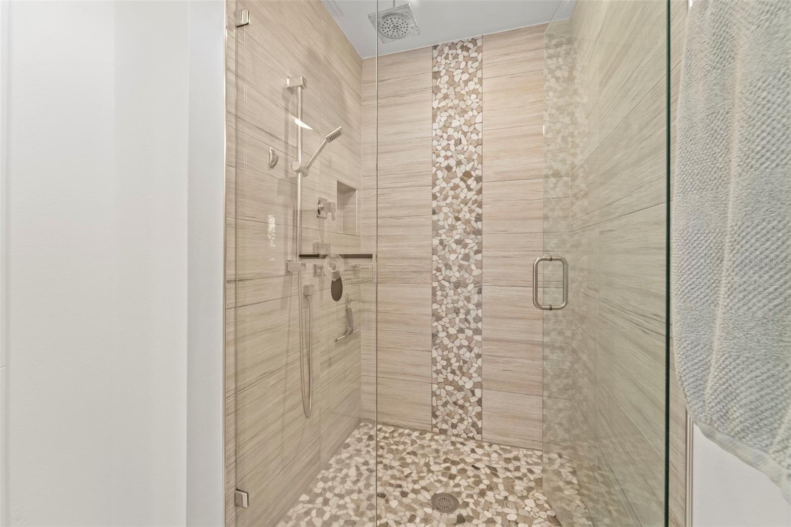 Image 21 of 87 For 2385 Hanover Drive