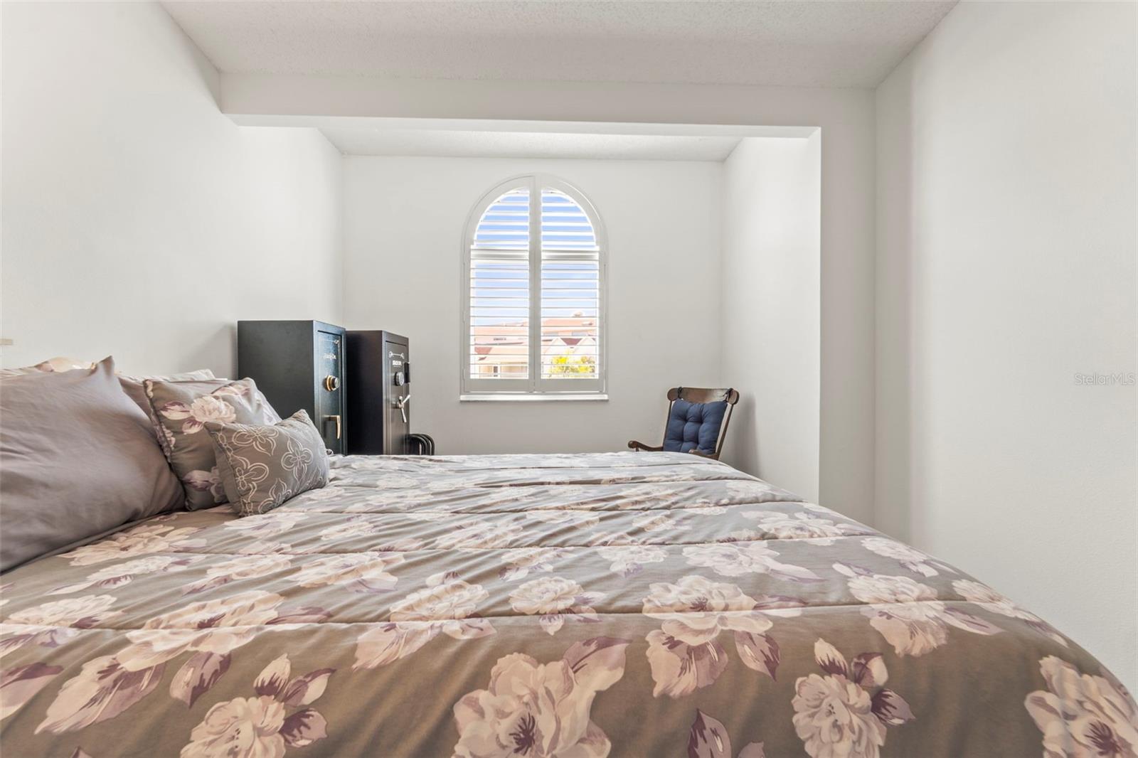 Image 35 of 87 For 2385 Hanover Drive