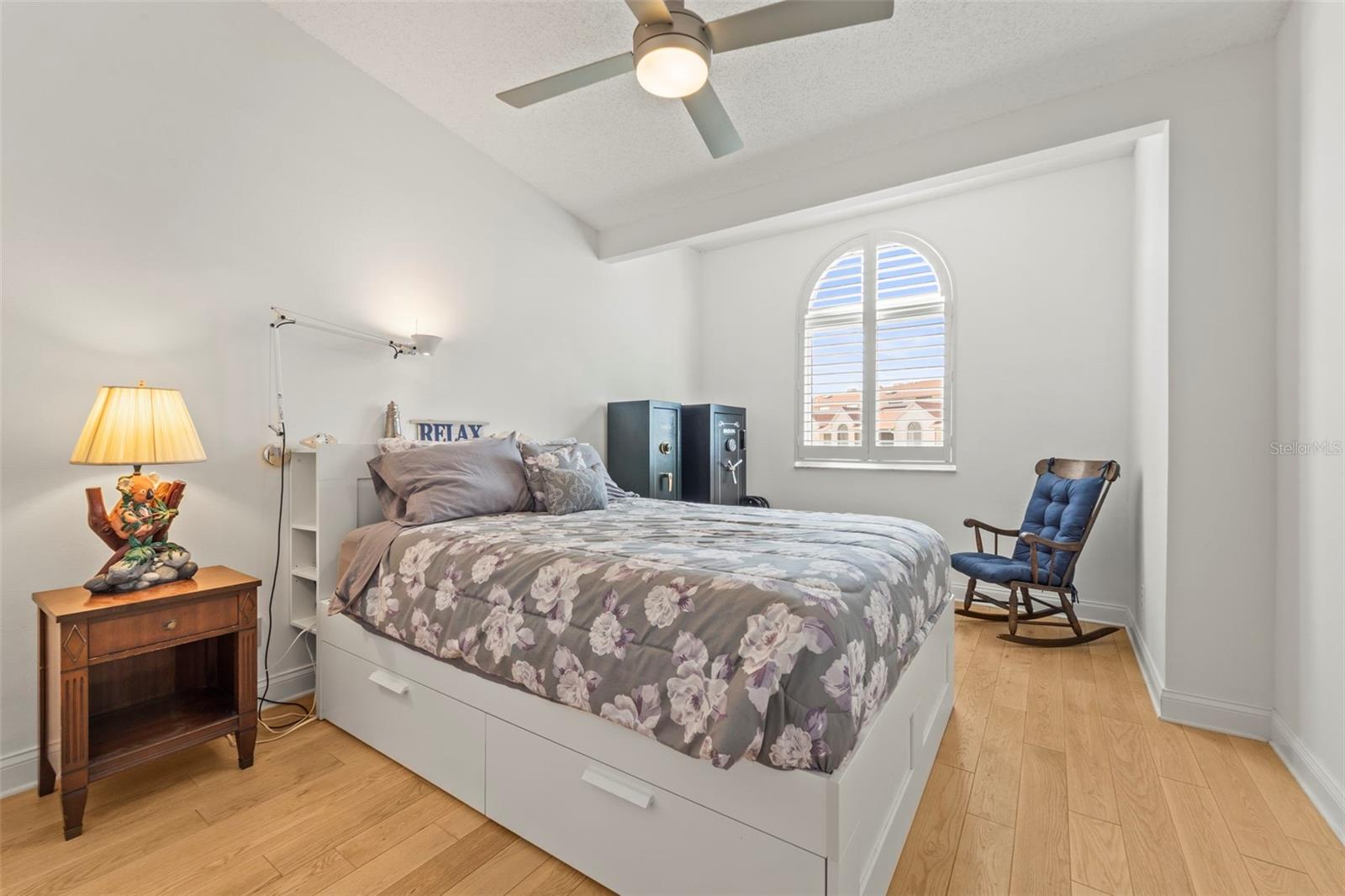 Image 37 of 87 For 2385 Hanover Drive