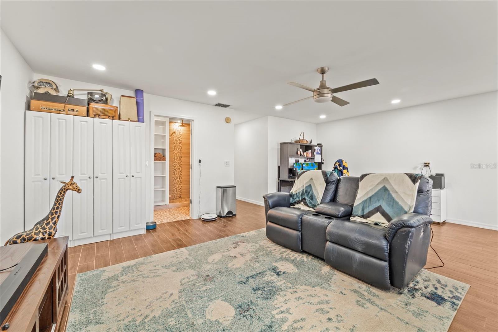 Image 54 of 87 For 2385 Hanover Drive