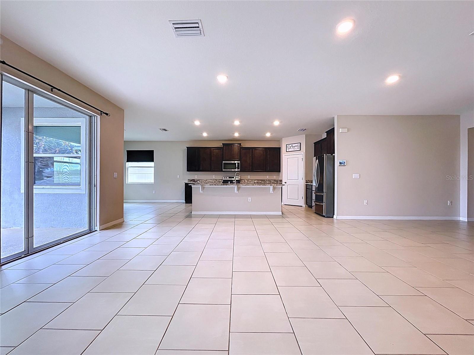 Image 31 of 69 For 10609 Laxer Cay Loop