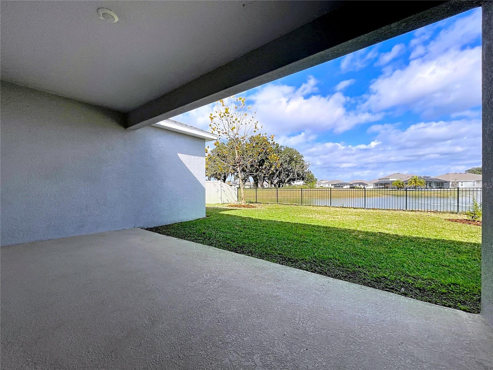 Image 32 of 69 For 10609 Laxer Cay Loop