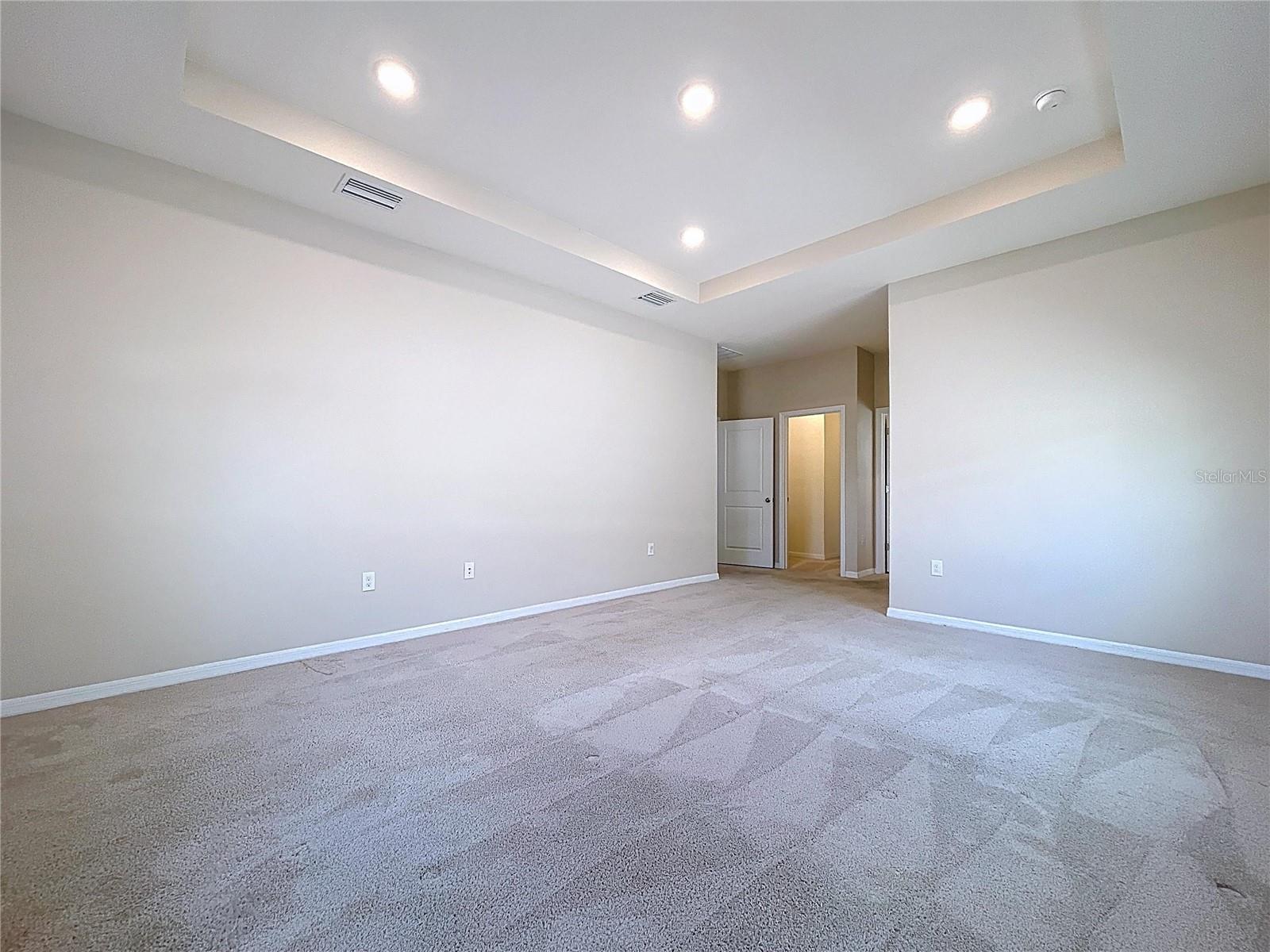 Image 38 of 69 For 10609 Laxer Cay Loop