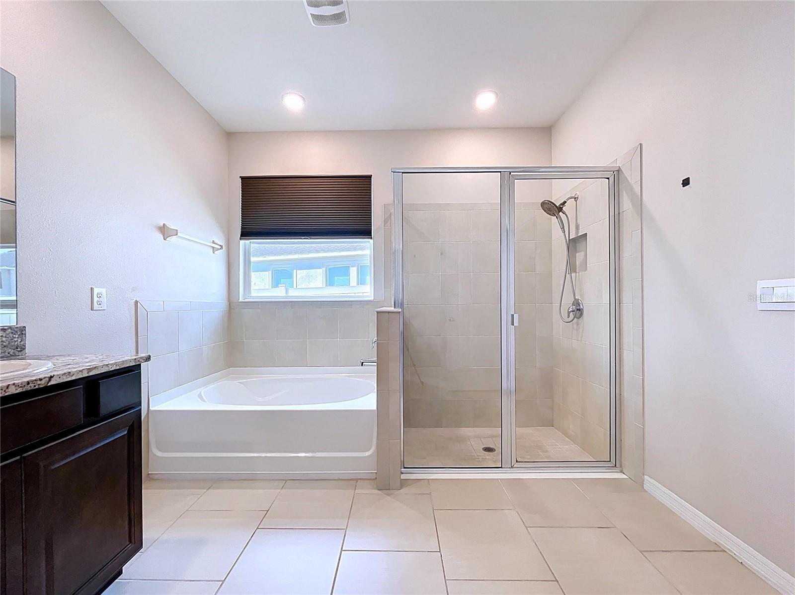 Image 44 of 69 For 10609 Laxer Cay Loop