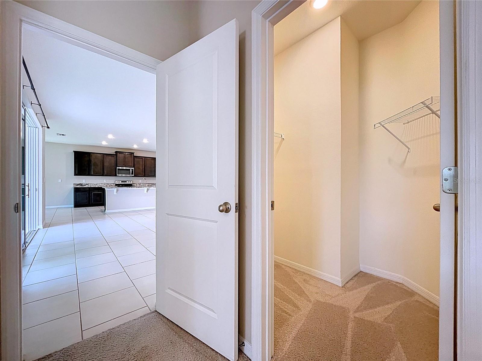 Image 47 of 69 For 10609 Laxer Cay Loop