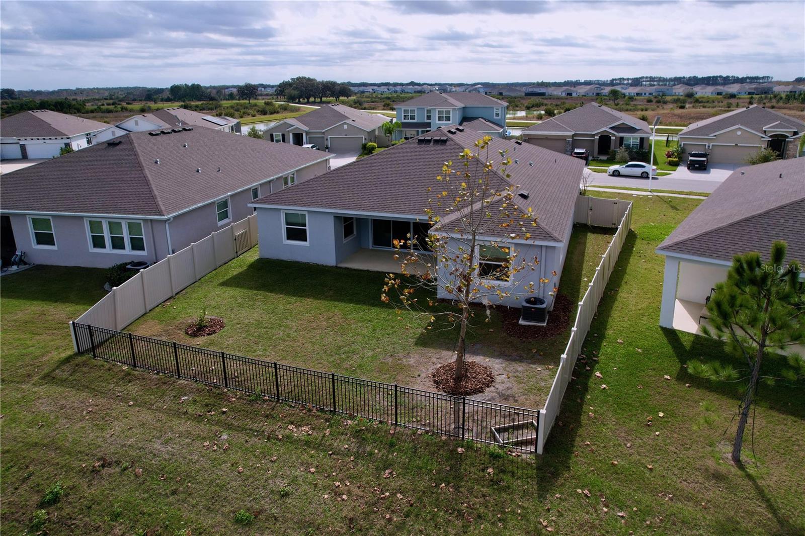 Image 59 of 69 For 10609 Laxer Cay Loop