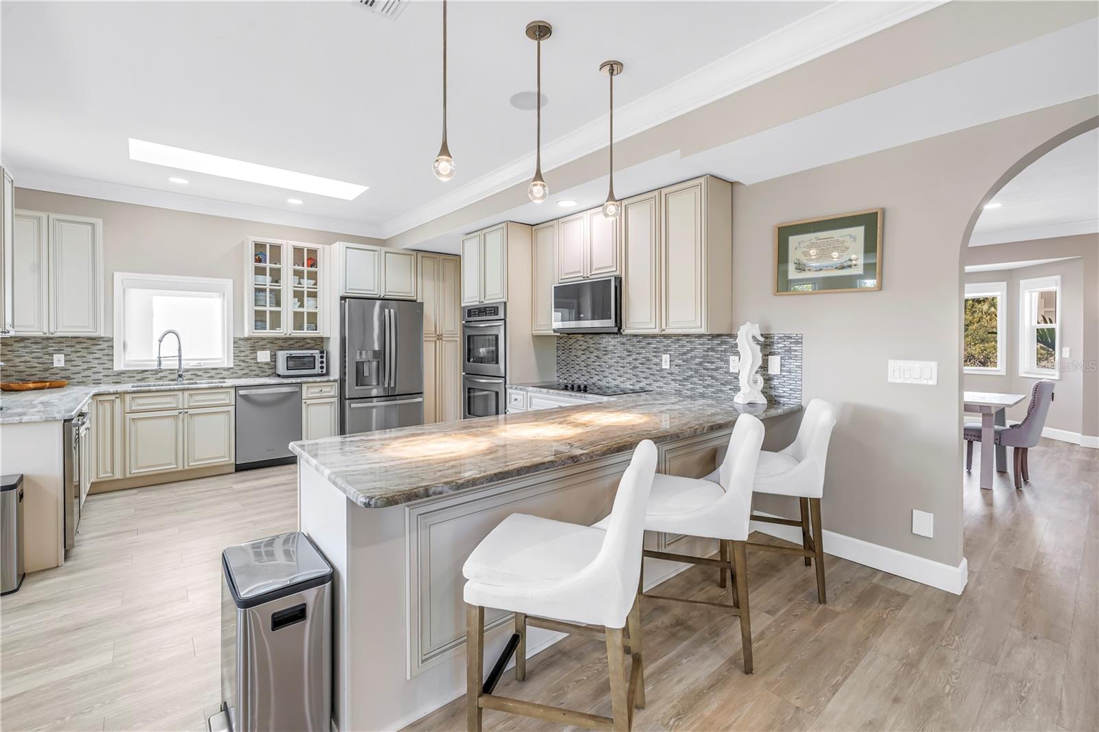 Image 15 of 79 For 289 8th Avenue N