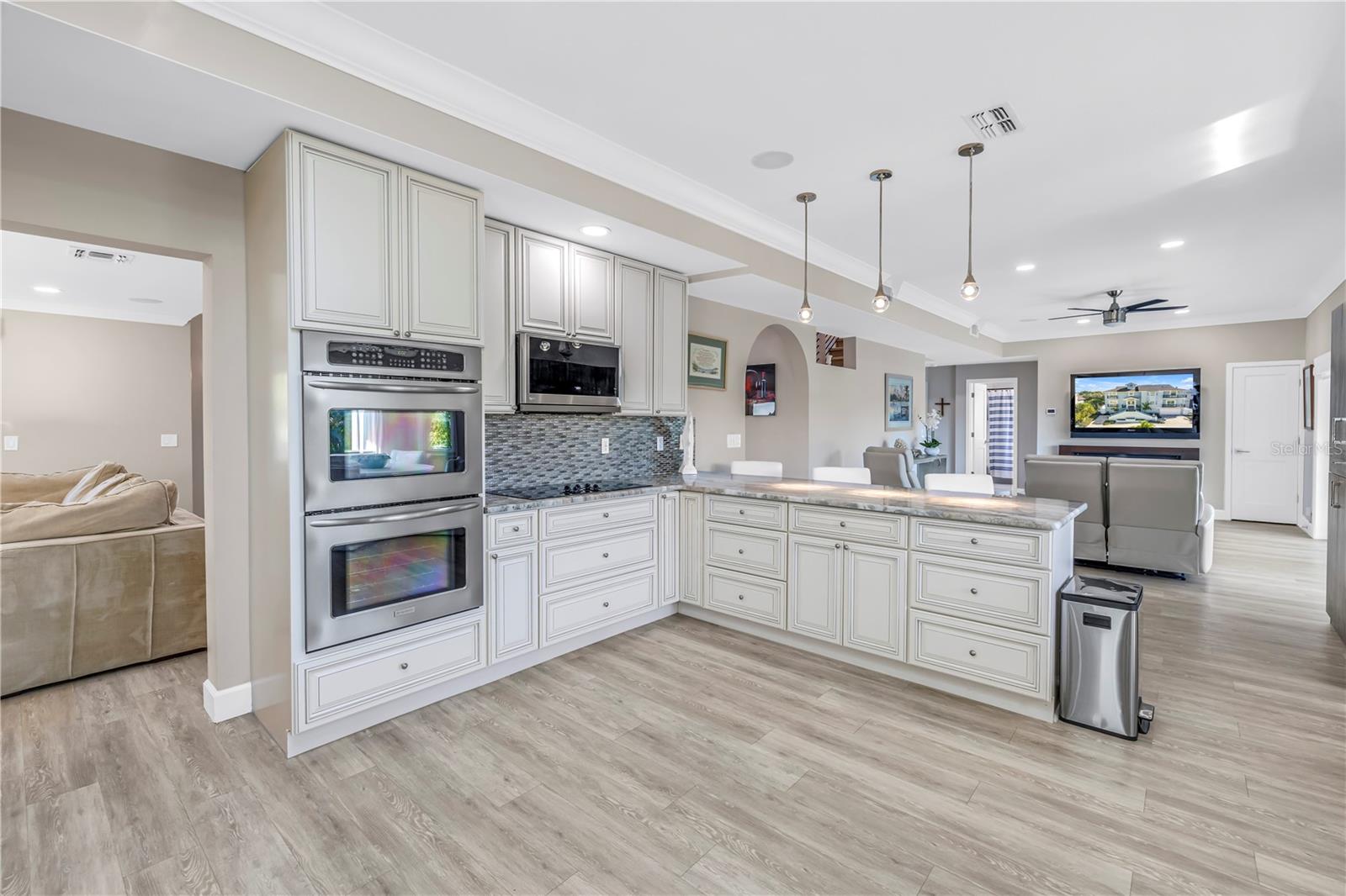 Image 20 of 79 For 289 8th Avenue N