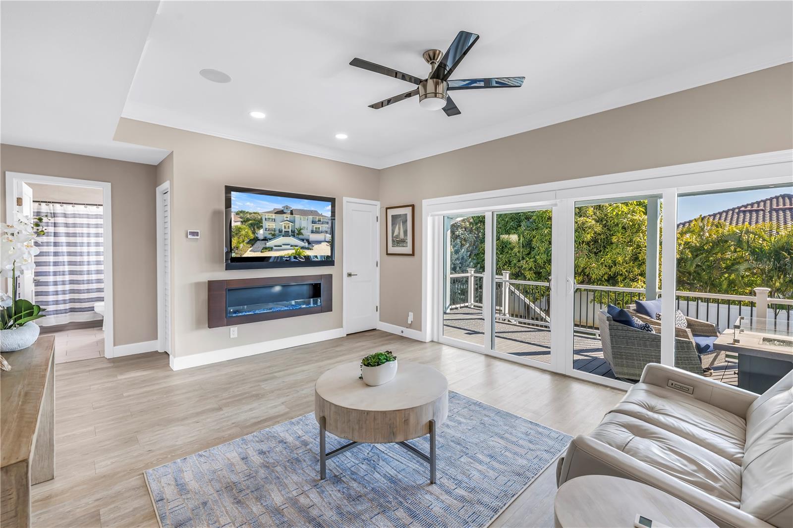 Image 24 of 79 For 289 8th Avenue N