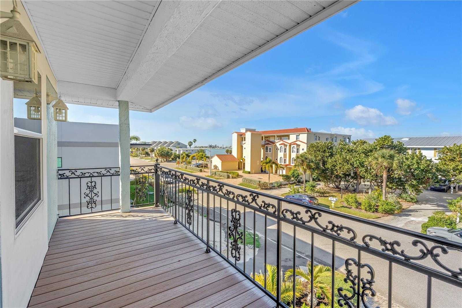 Image 39 of 79 For 289 8th Avenue N