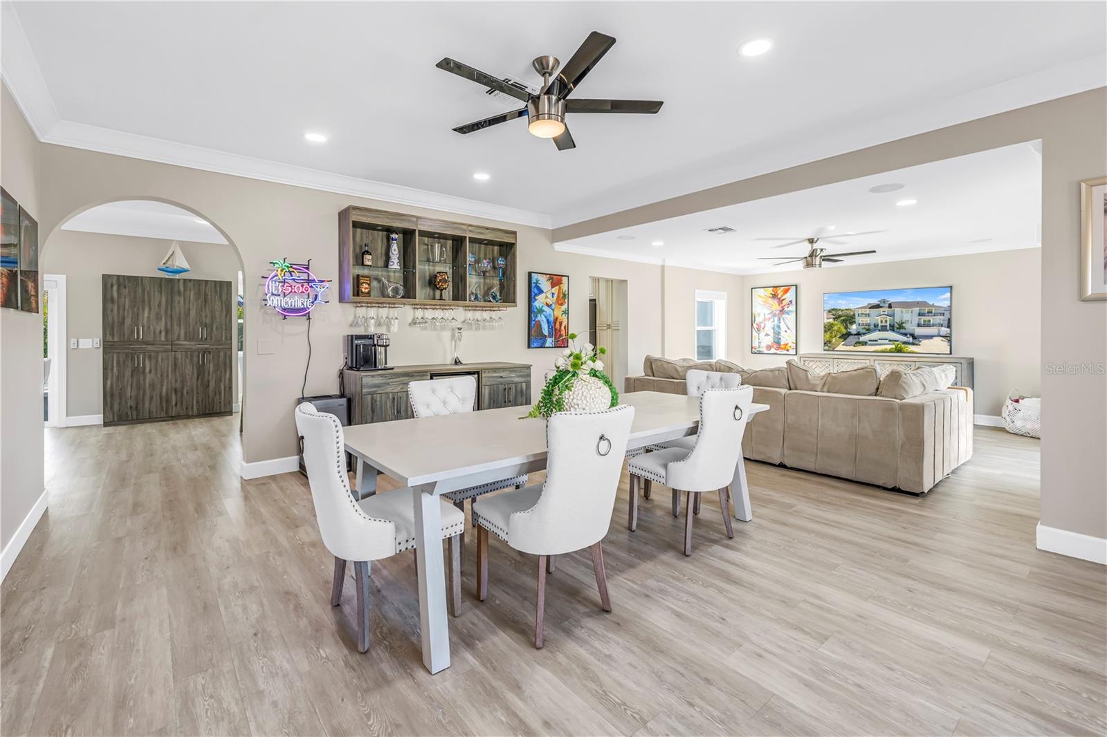 Image 6 of 79 For 289 8th Avenue N