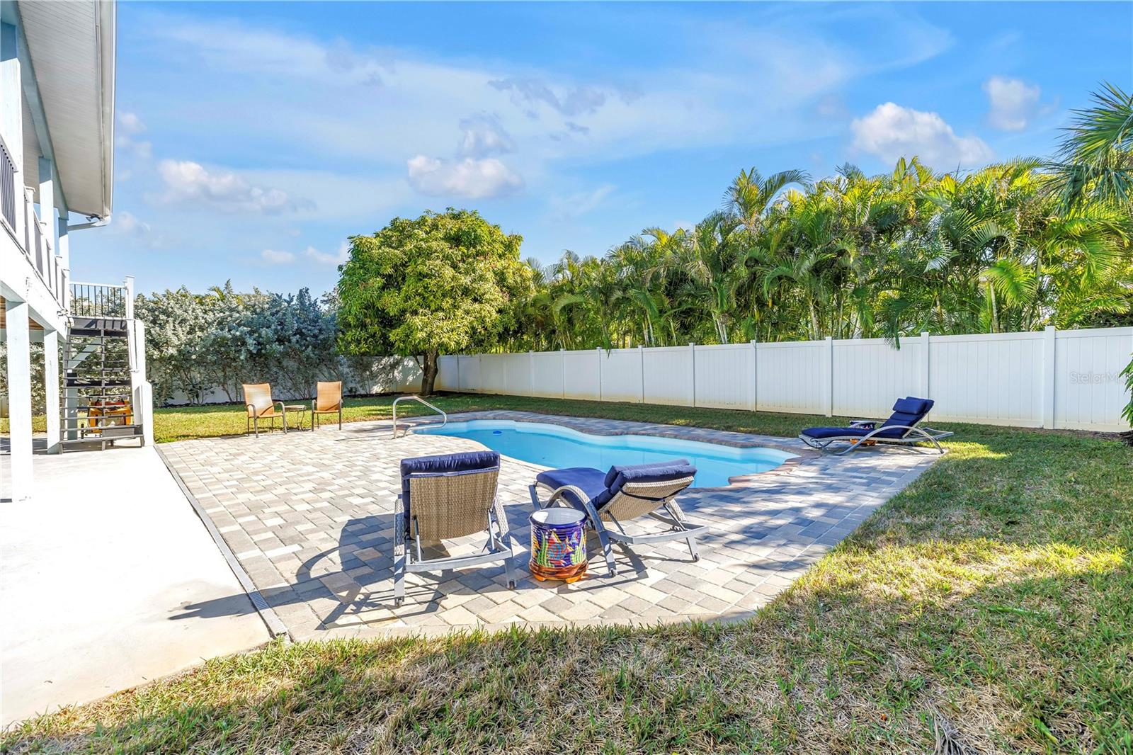 Image 64 of 79 For 289 8th Avenue N