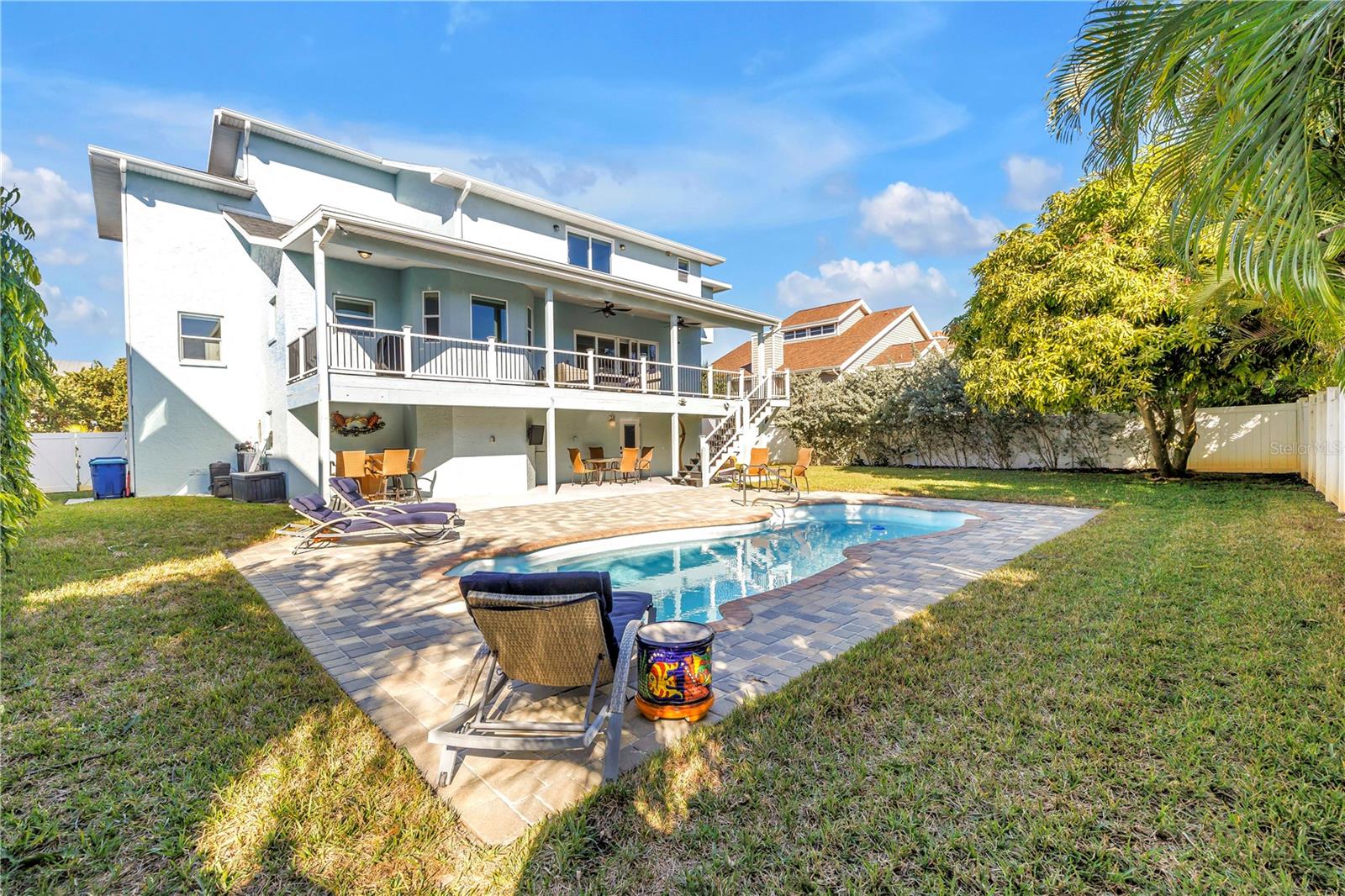 Image 66 of 79 For 289 8th Avenue N