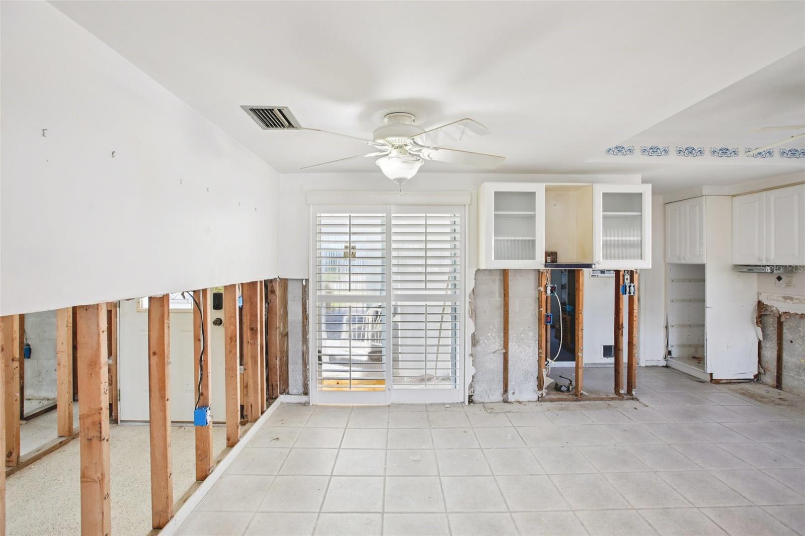 Image 15 of 35 For 3961 Headsail Drive