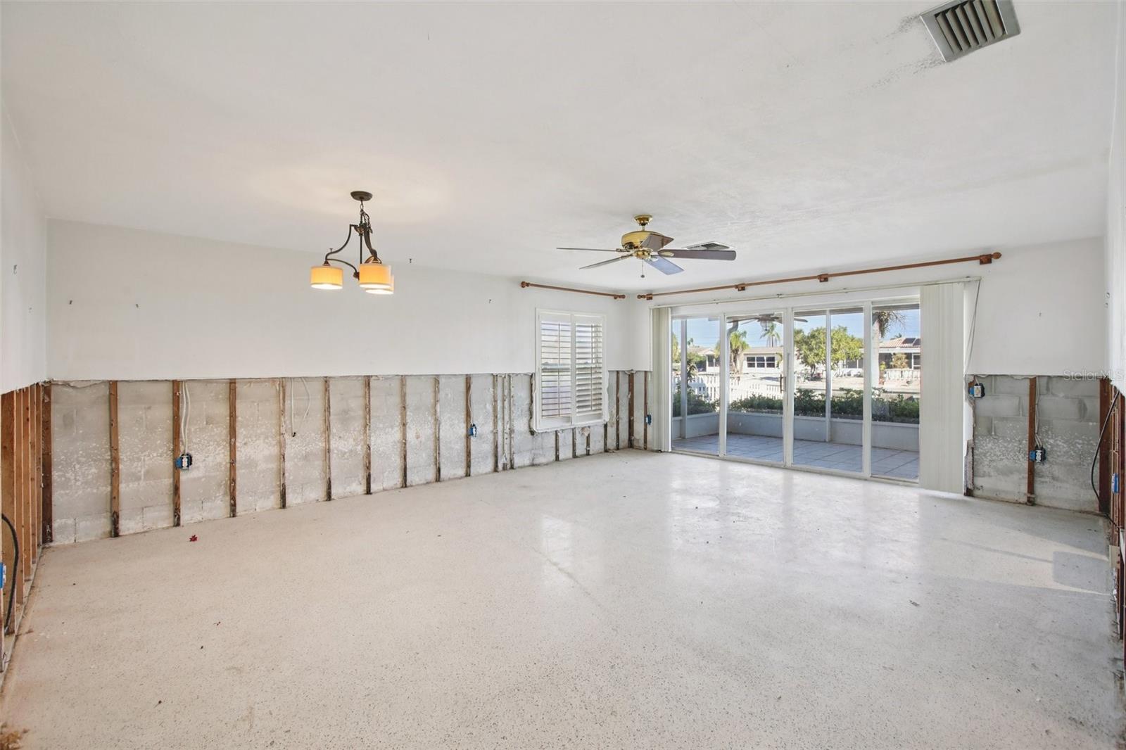 Image 21 of 35 For 3961 Headsail Drive