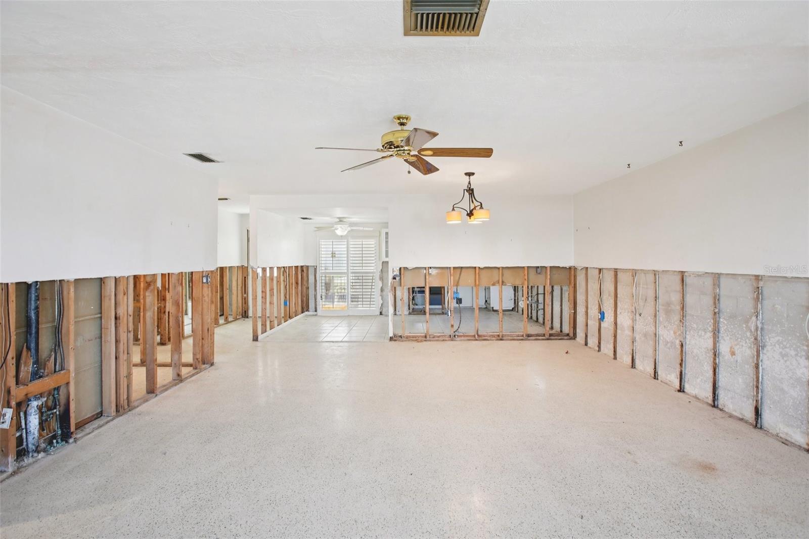 Image 24 of 35 For 3961 Headsail Drive