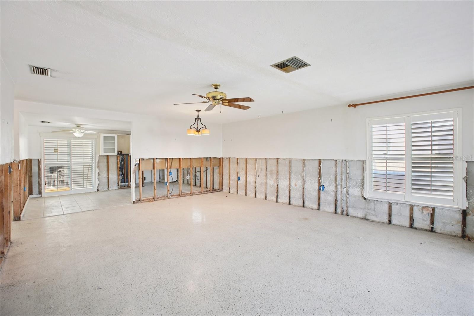 Image 25 of 35 For 3961 Headsail Drive