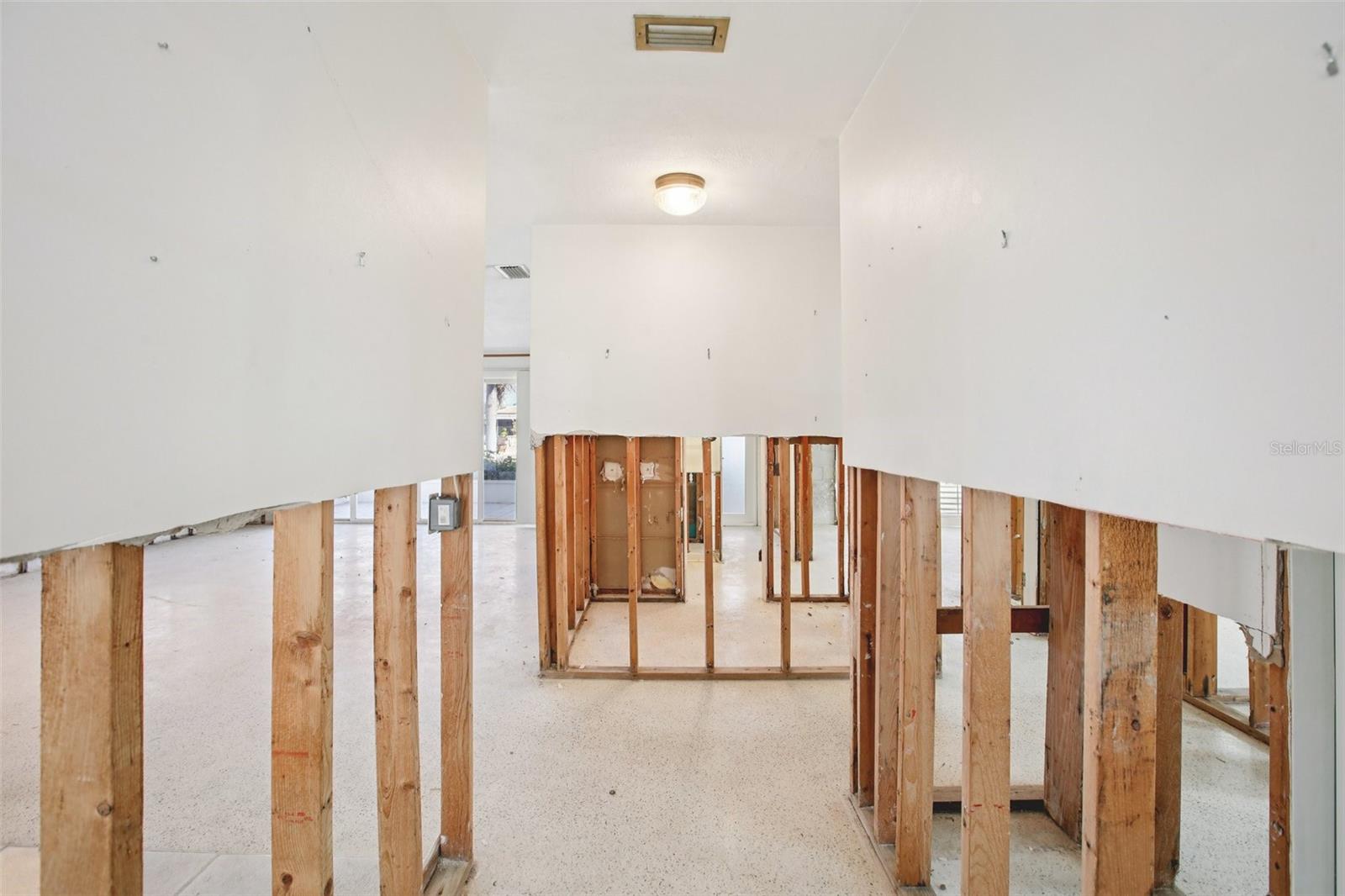 Image 6 of 35 For 3961 Headsail Drive