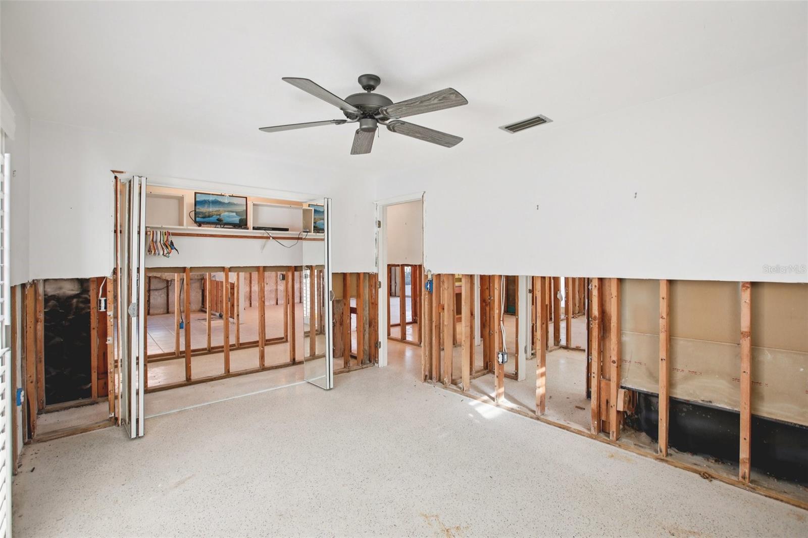 Image 8 of 35 For 3961 Headsail Drive