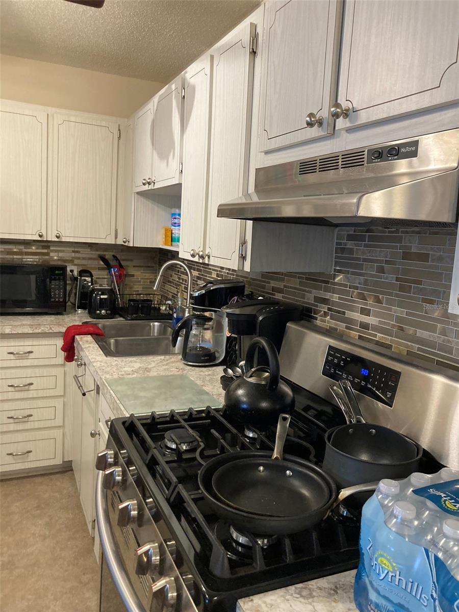 Image 15 of 27 For 5623 80th Street N 308